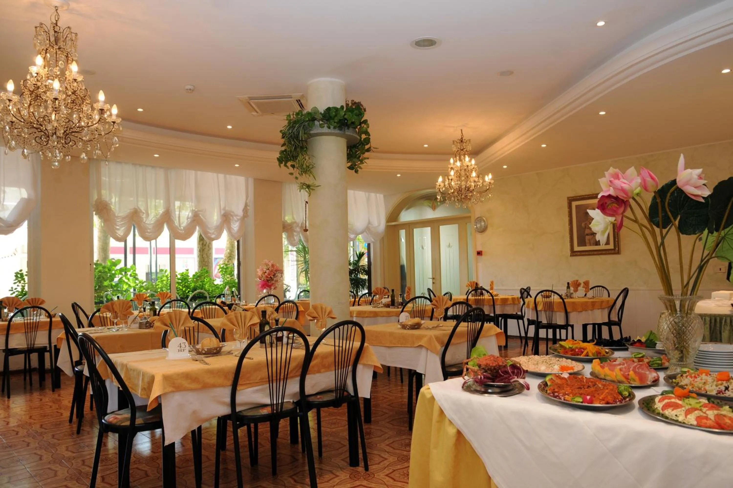 Hotel Flora