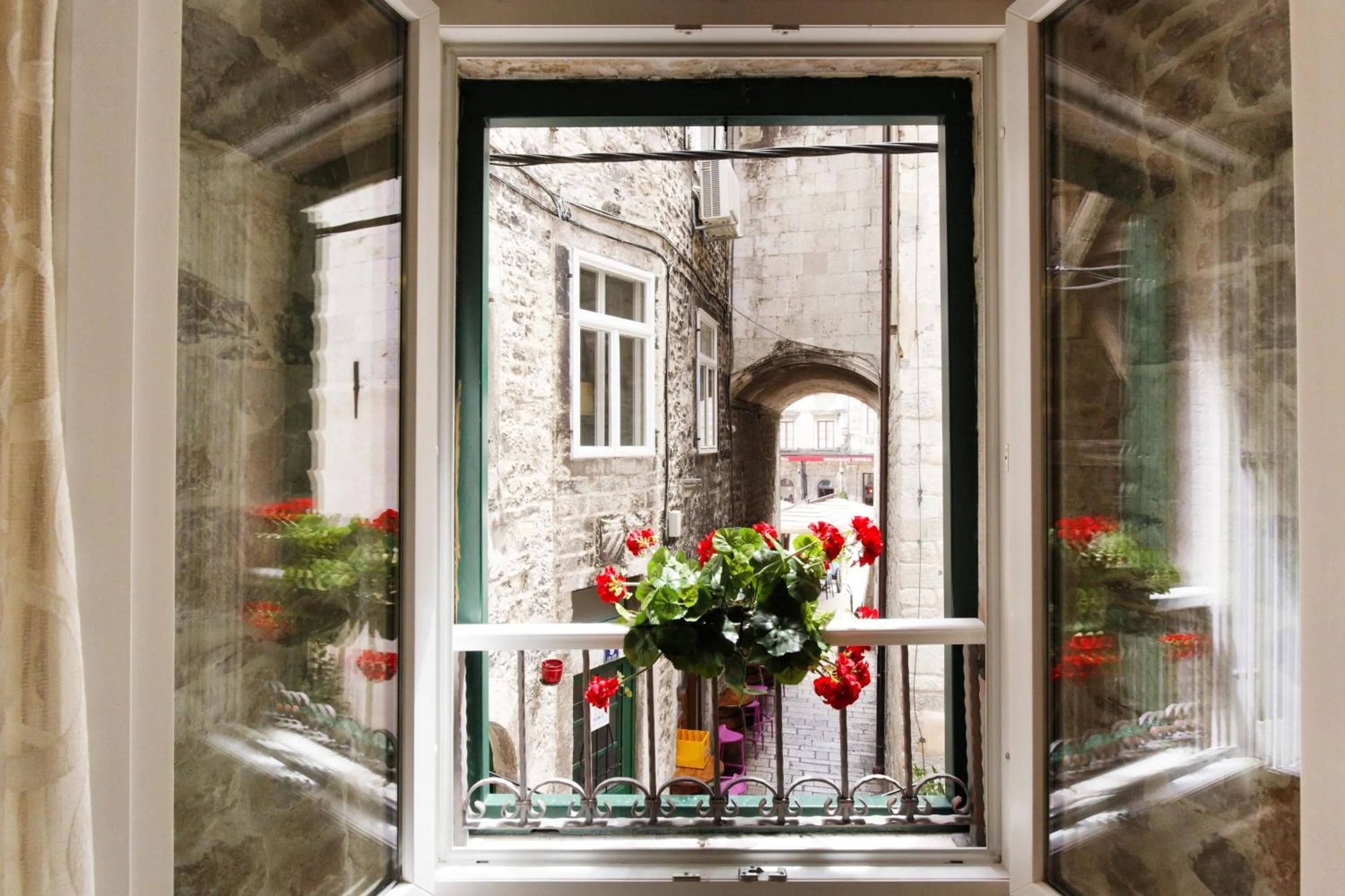 Apartment Stone