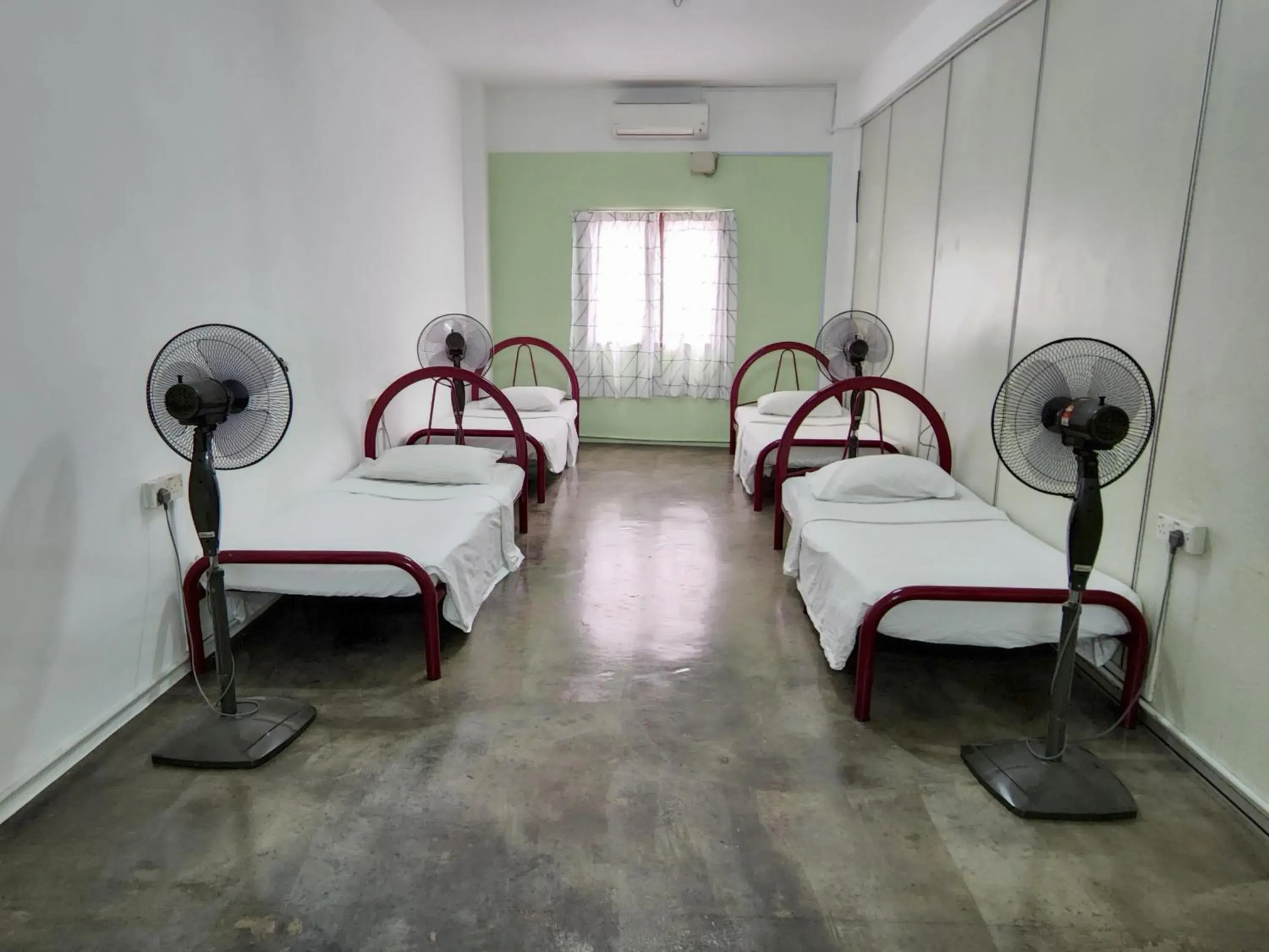 Single Bed in Mixed Dormitory Room in Vintage Inn Single Bed in Mixed Dormitory Room in Vintage Inn