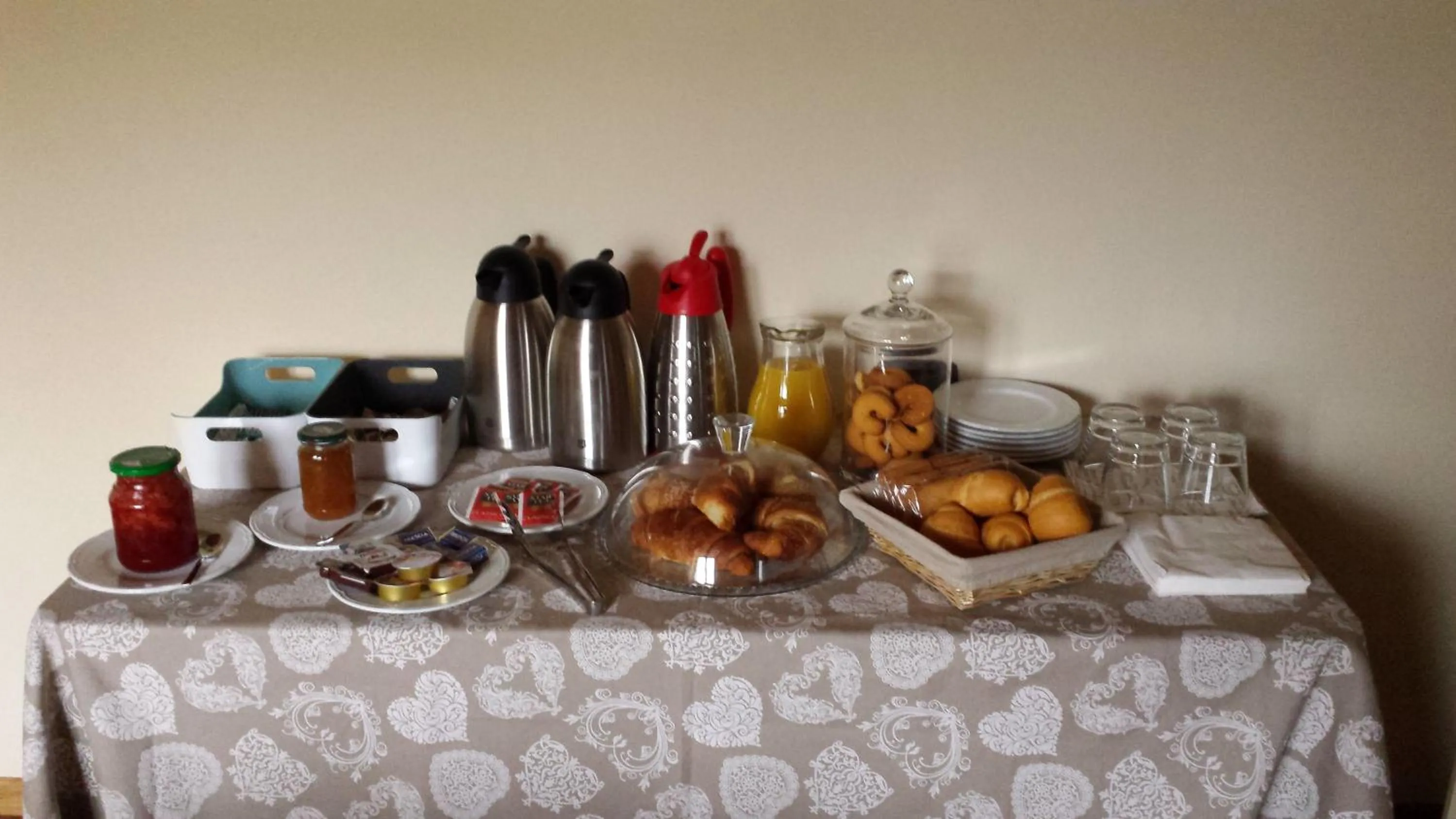 Food and drinks in B&B Casa Arcangeli