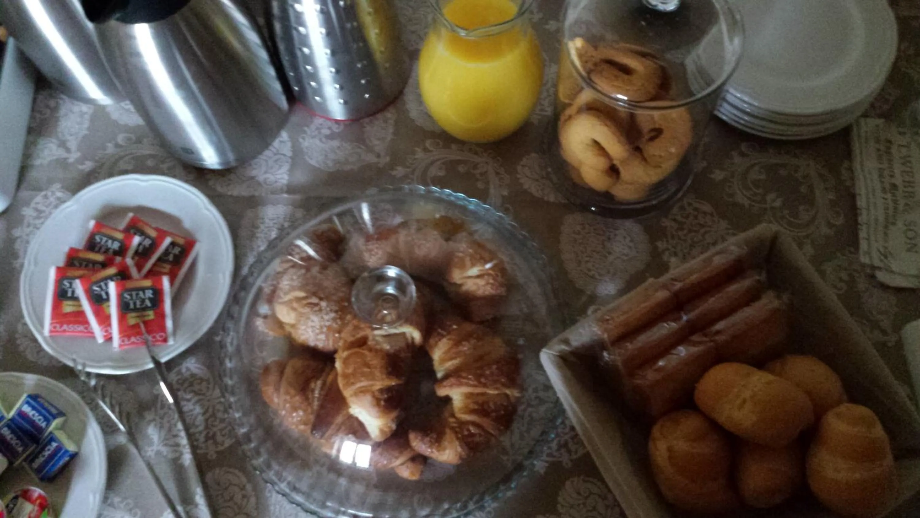 Food and drinks in B&B Casa Arcangeli