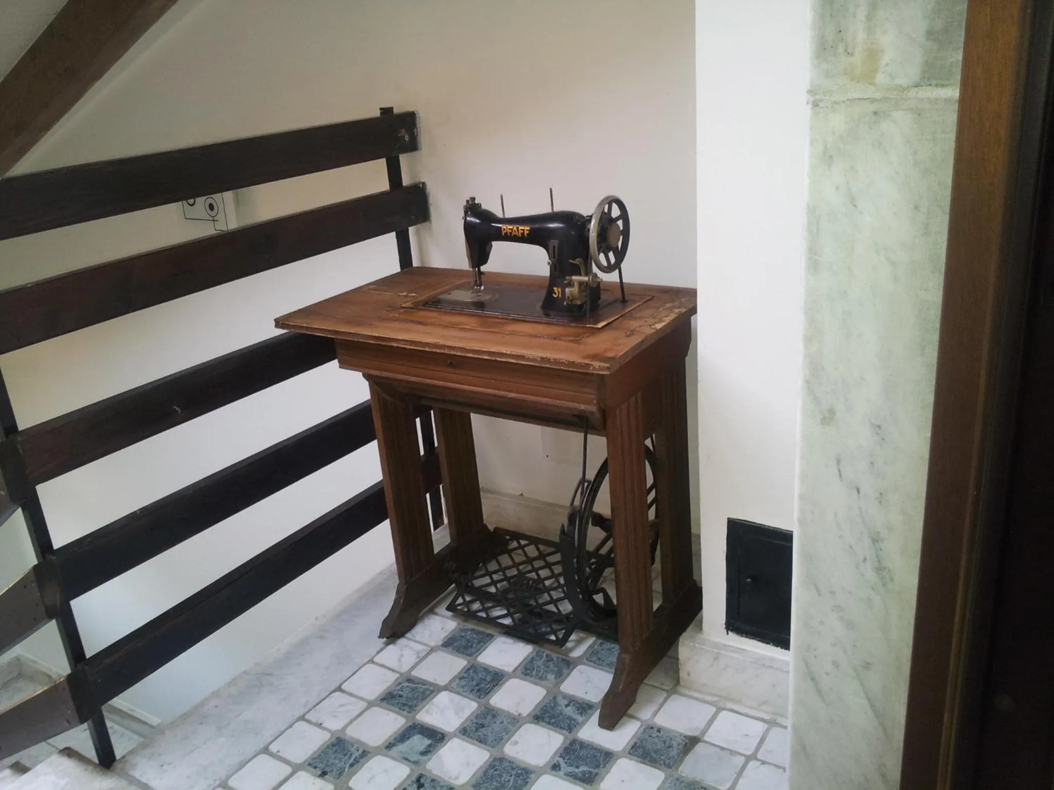 Decorative detail in B&B Casa Arcangeli