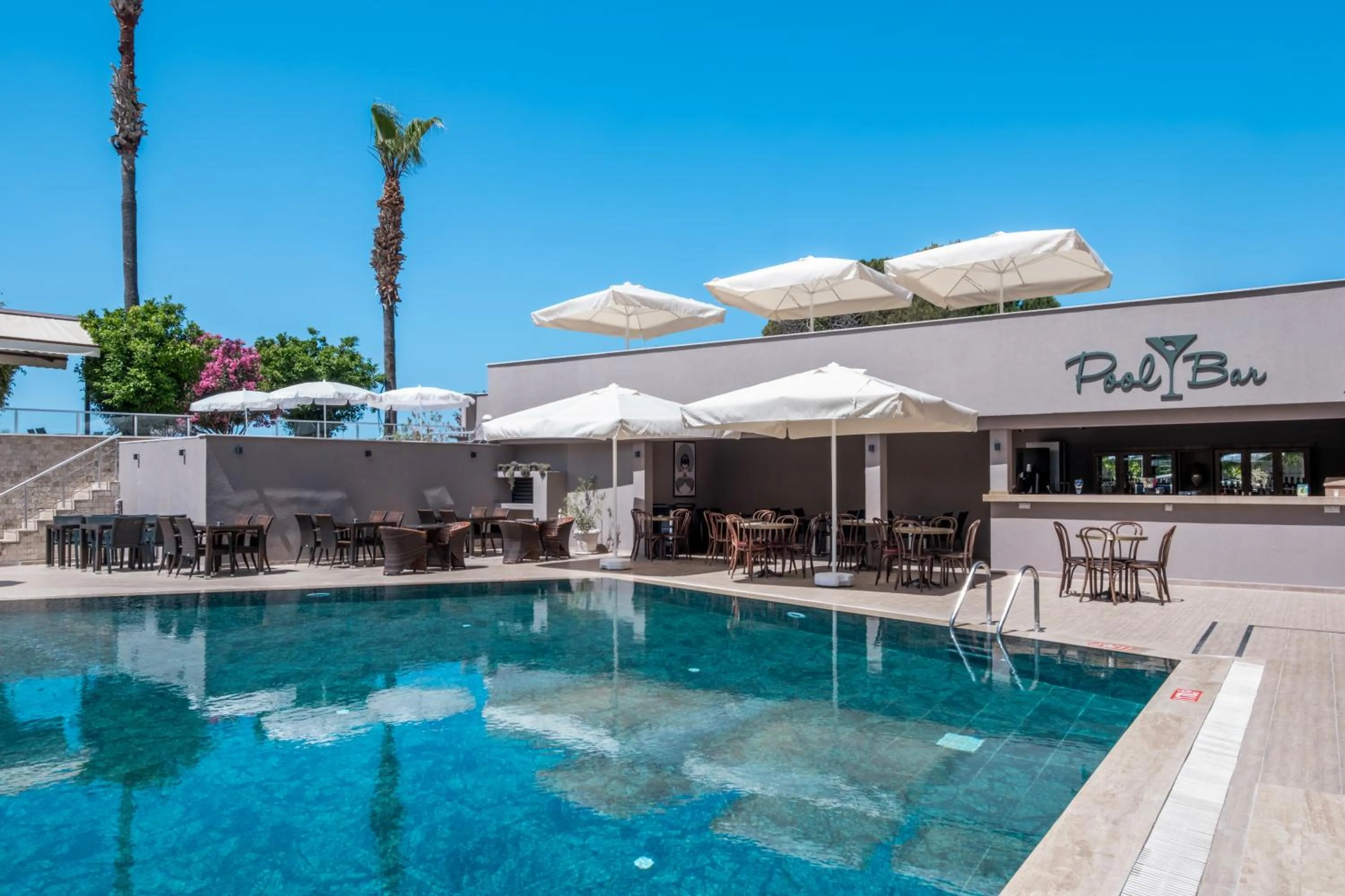 Patio in Parador Sky Hotel All Inclusive