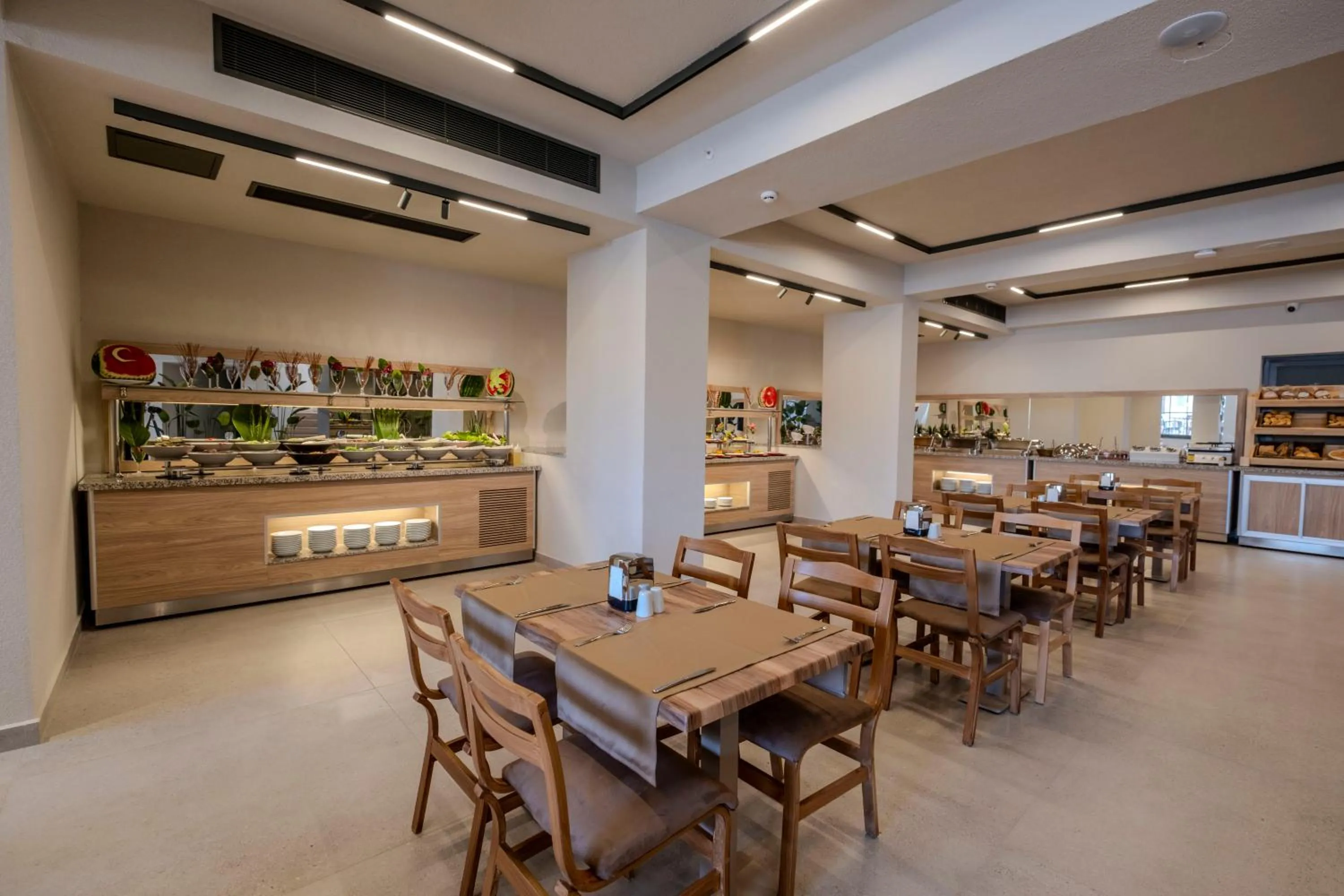 Restaurant/places to eat in Parador Sky Hotel All Inclusive