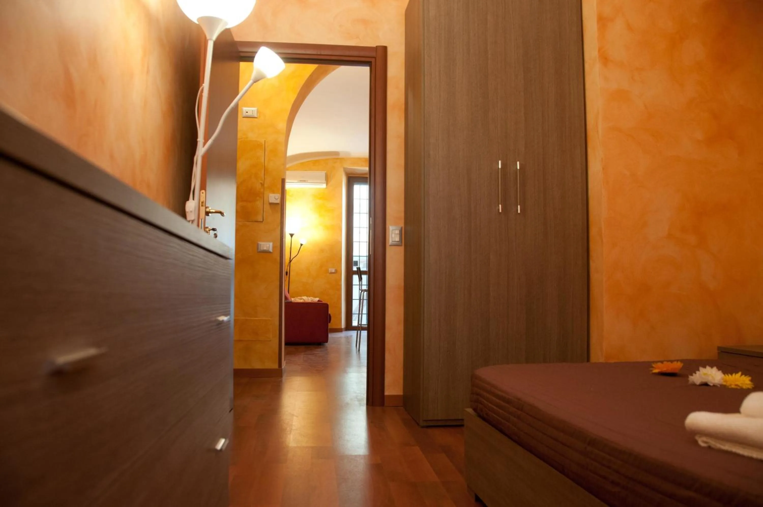 Decorative detail, Bed in Lucky Domus Esquilino