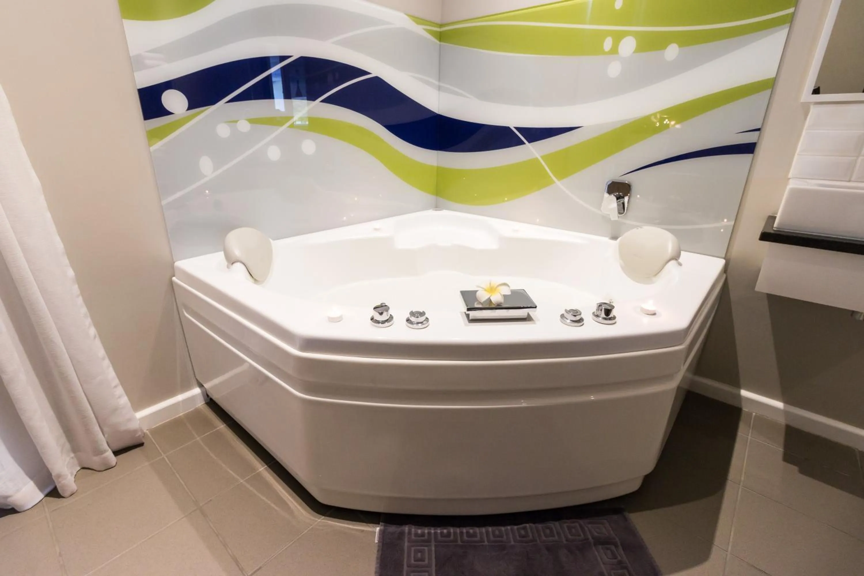 Hot Tub in Royal St. Andrews Hotel, Spa and Conference Centre