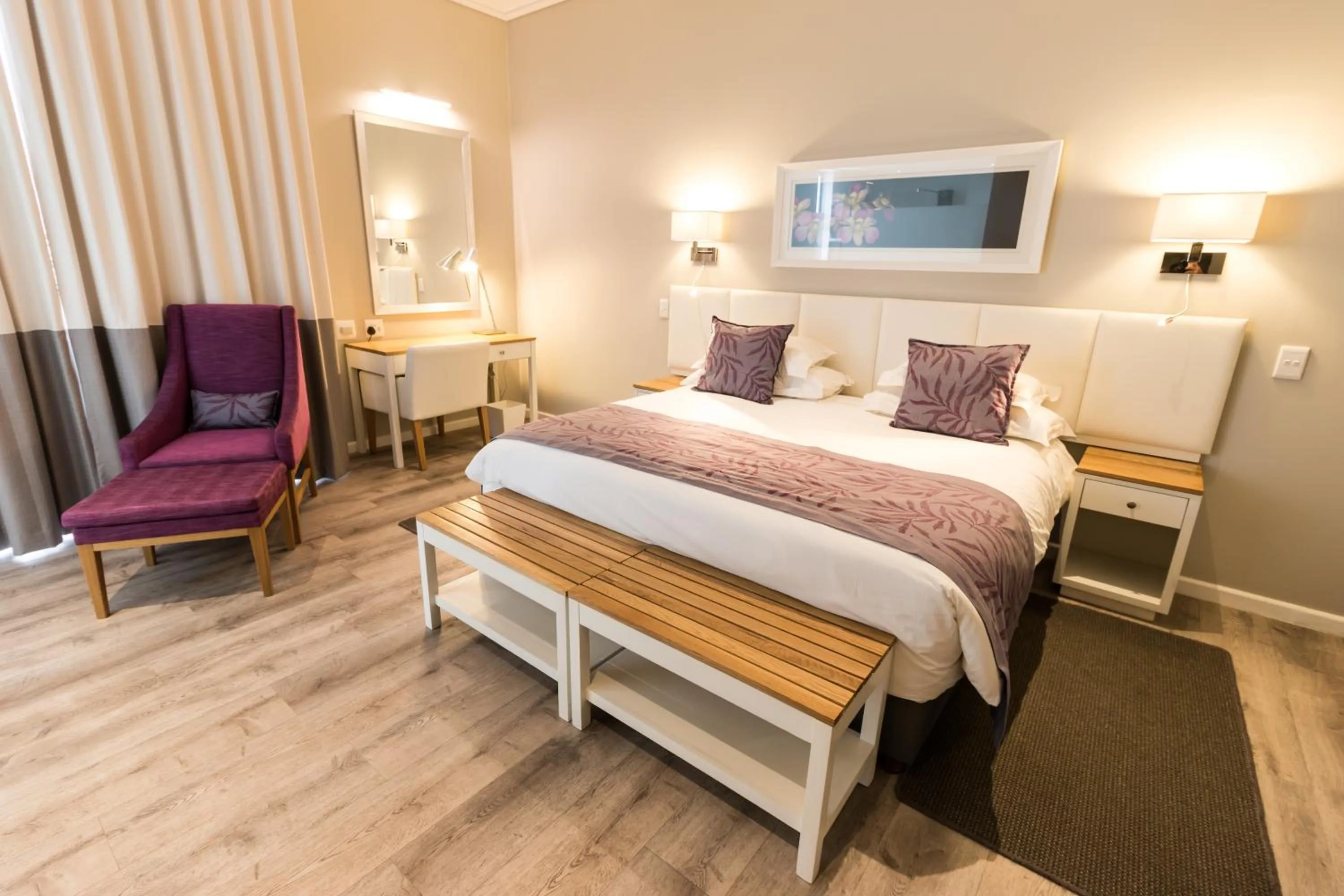 Bedroom, Bed in Royal St. Andrews Hotel, Spa and Conference Centre