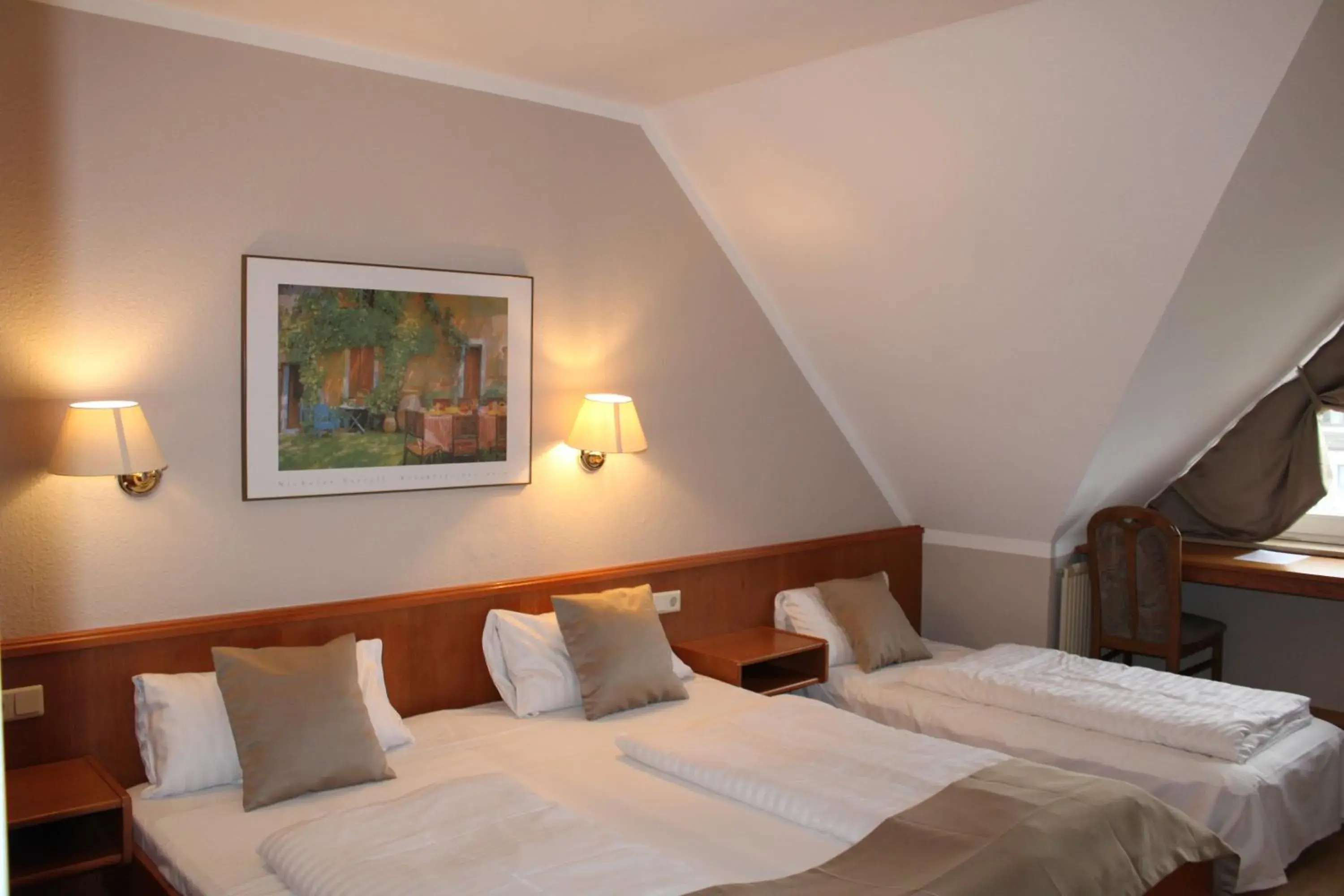 Triple Room in Hotel Zum Kaffeekännchen Triple Room in Hotel Zum Kaffeekännchen