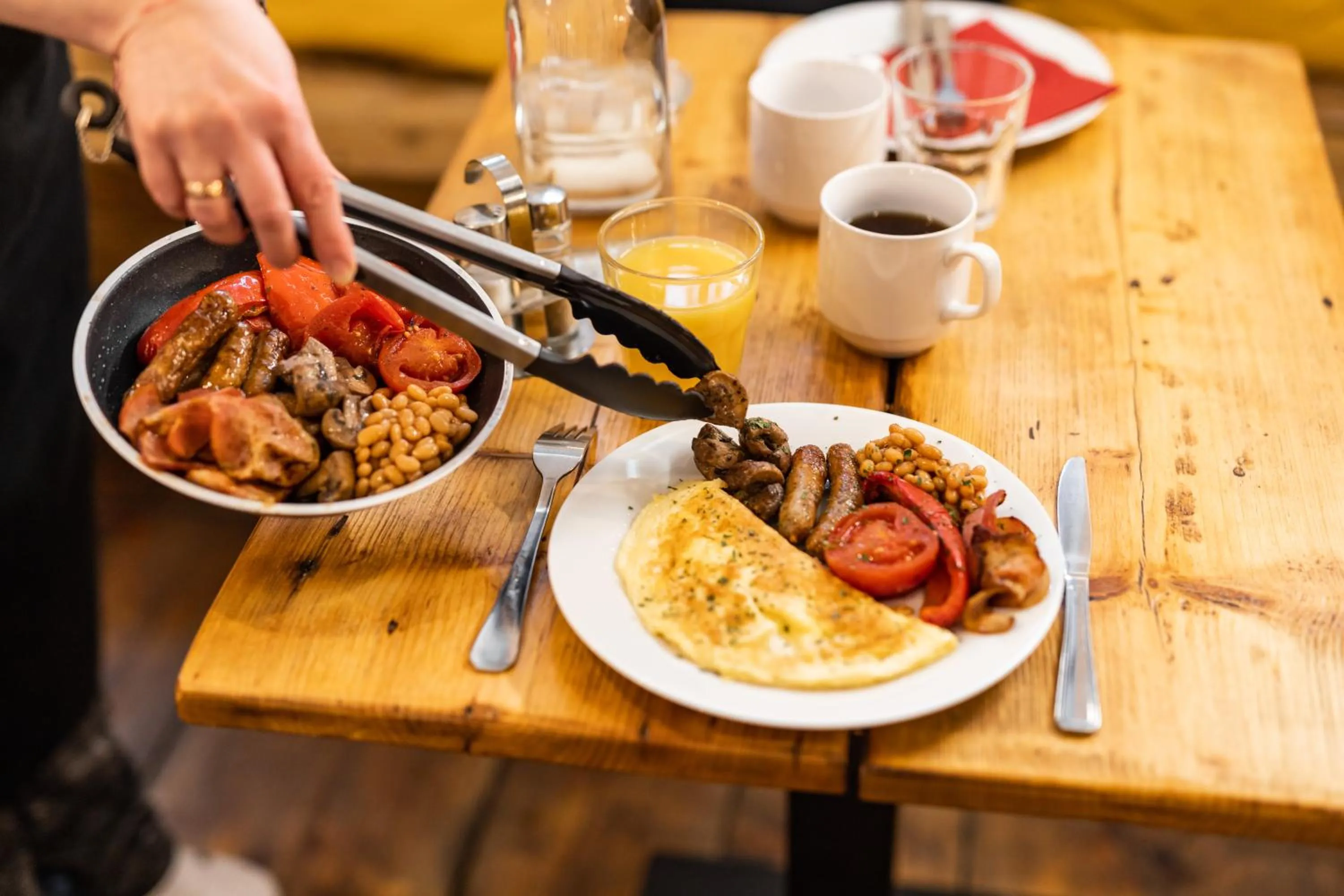 Breakfast in Miss Sophie's New Town & Wellness