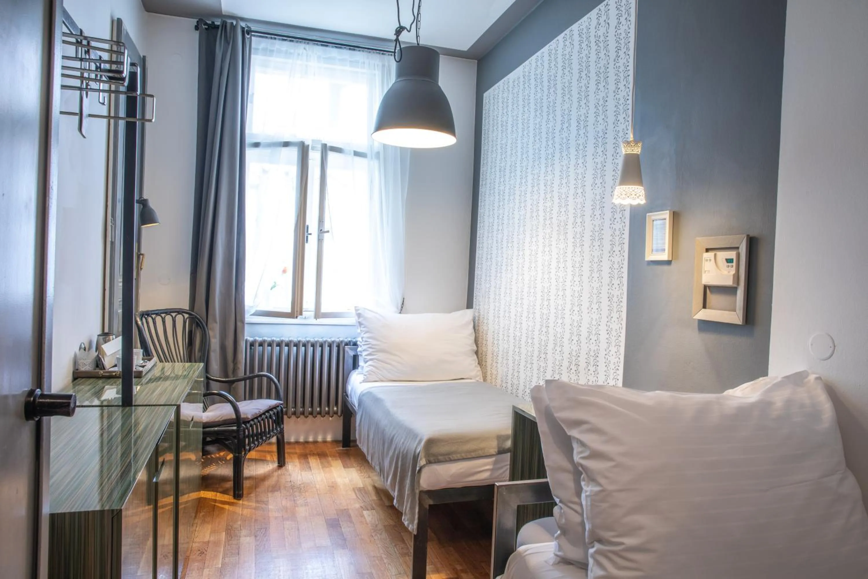 Bedroom, Bed in Miss Sophie's New Town & Wellness