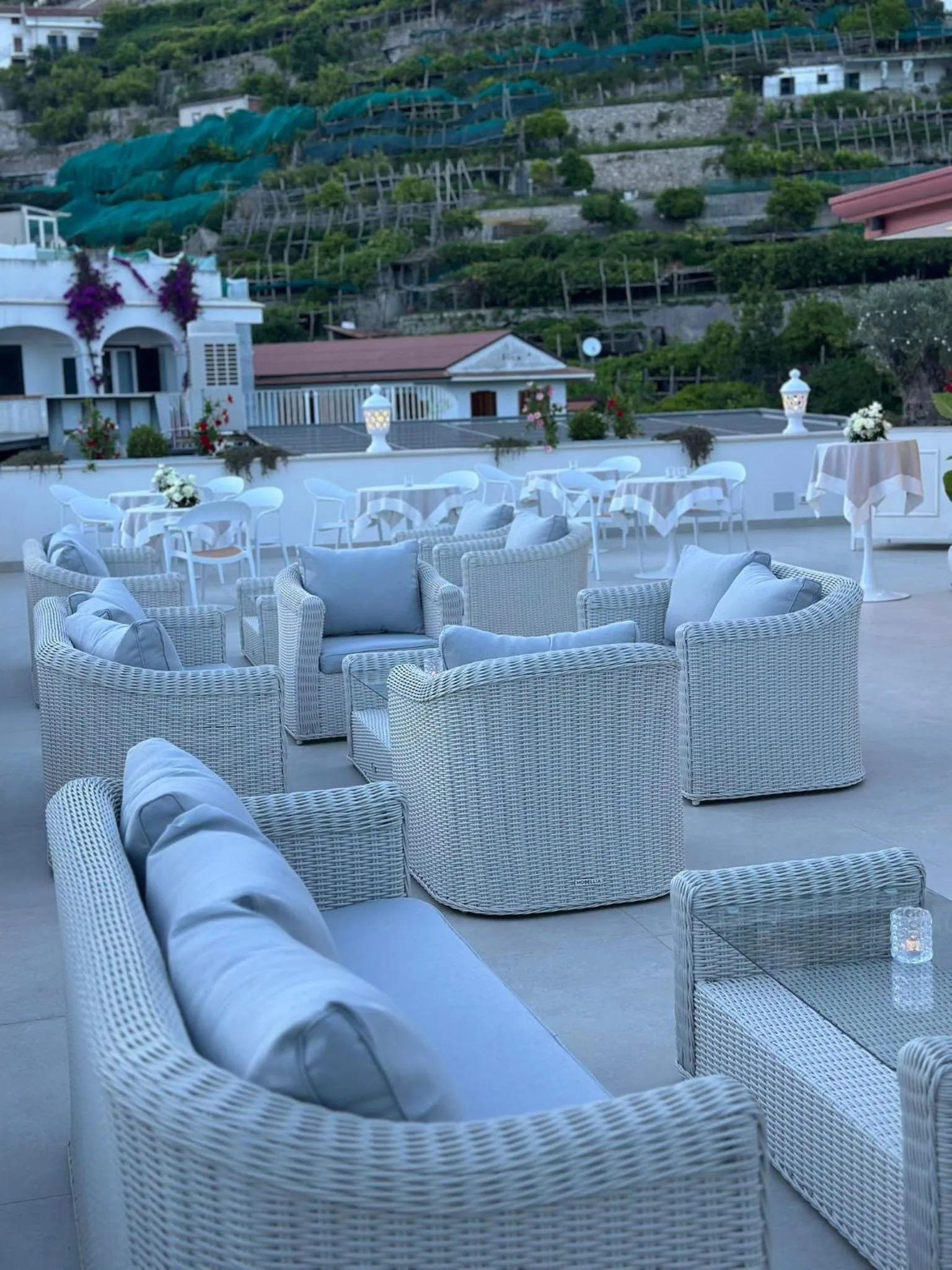 Lounge or bar in Minori Palace