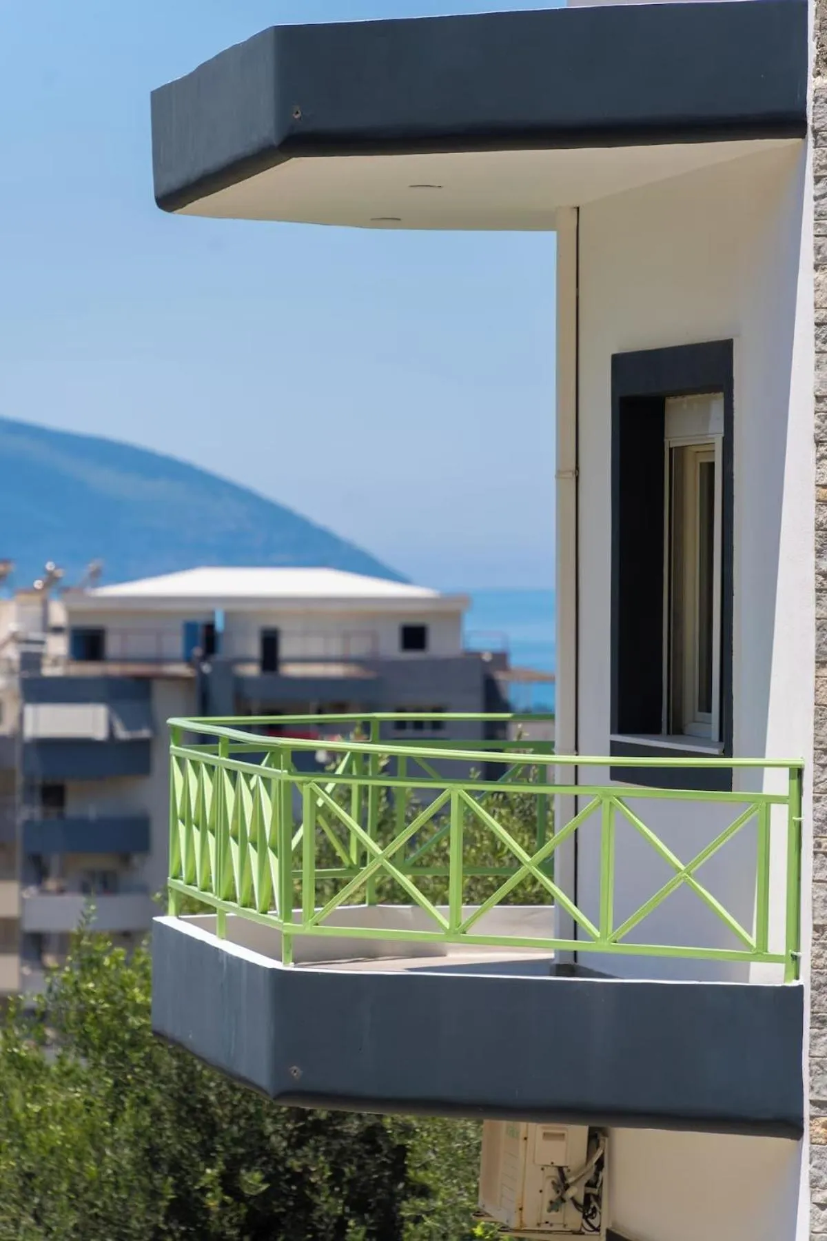 Property building in Olivet Hotel