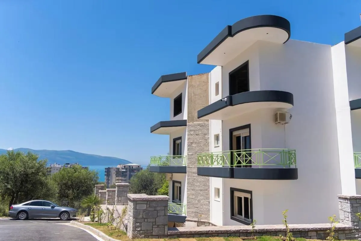 Property building in Olivet Hotel