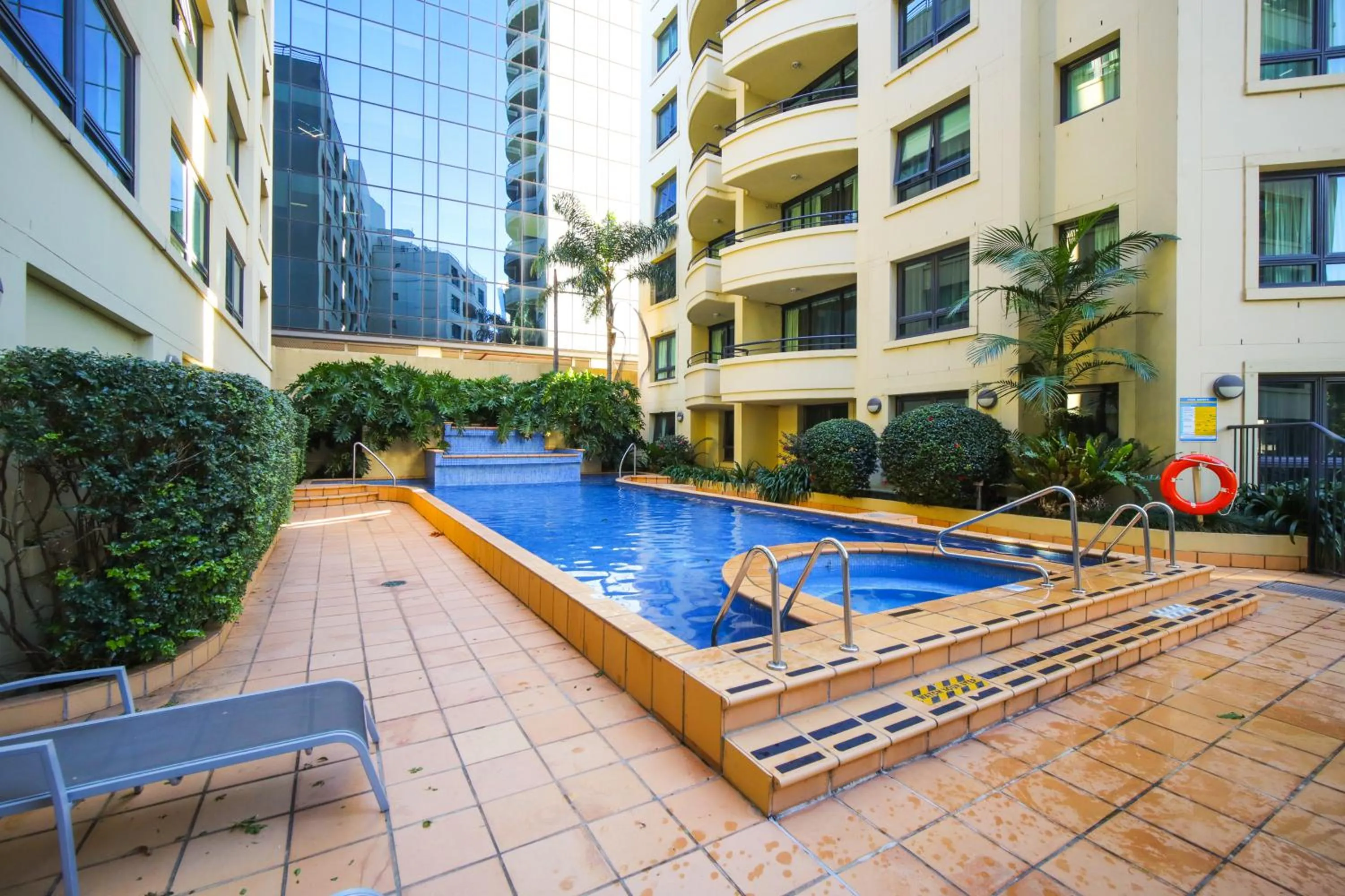 Swimming pool in 1 Valentine Ave