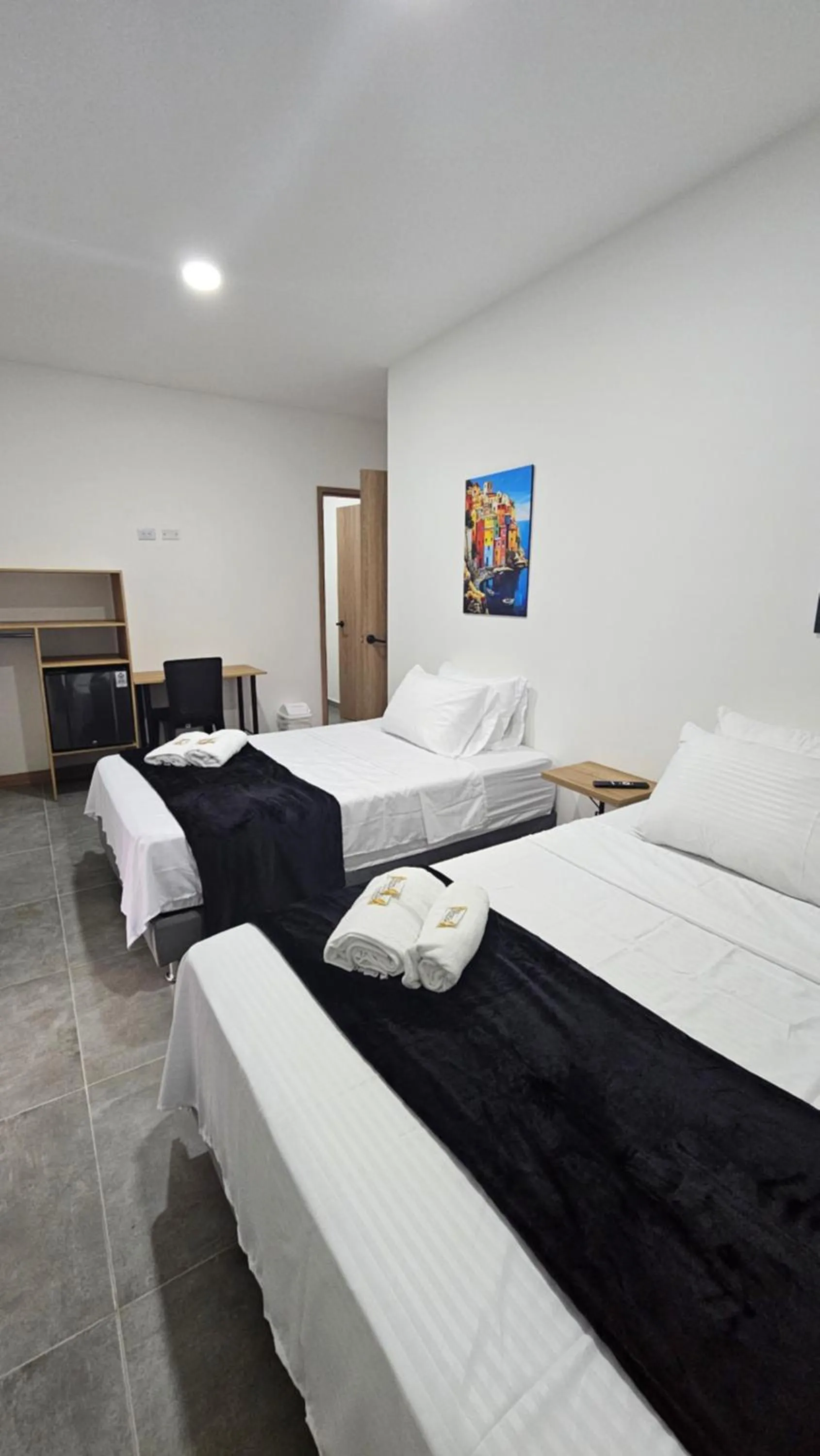 Photo of the whole room, Bed in Komfort House Premium