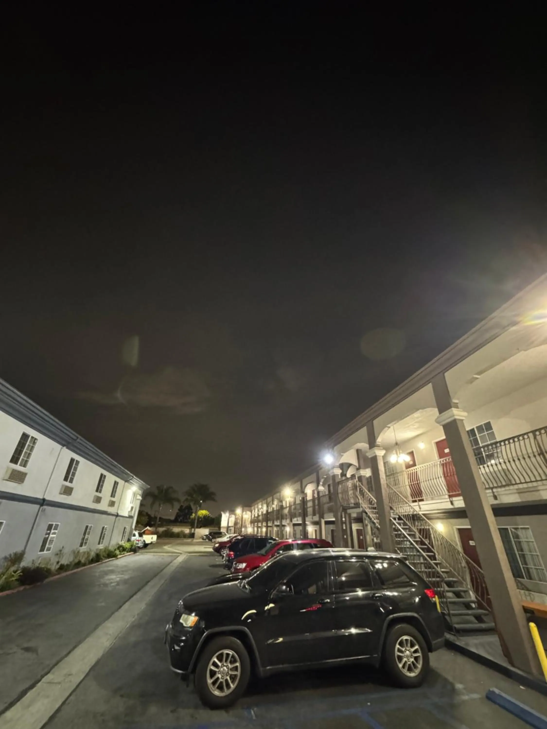 Sunset Inn & Suites