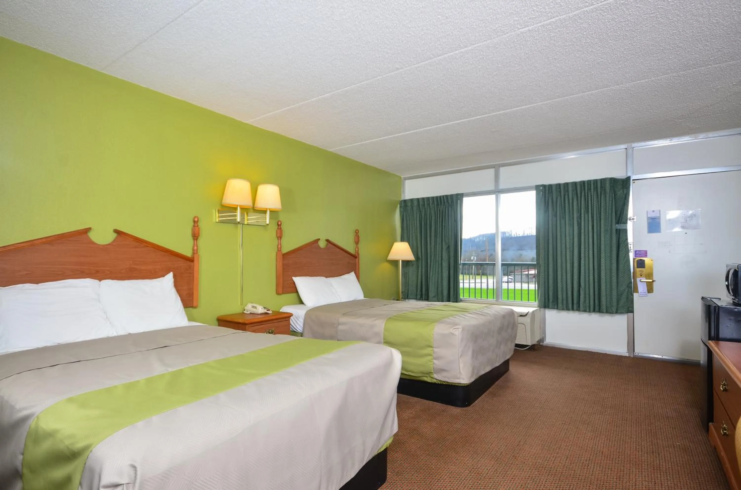 Bedroom, Bed in Motel 6-Pulaski, TN