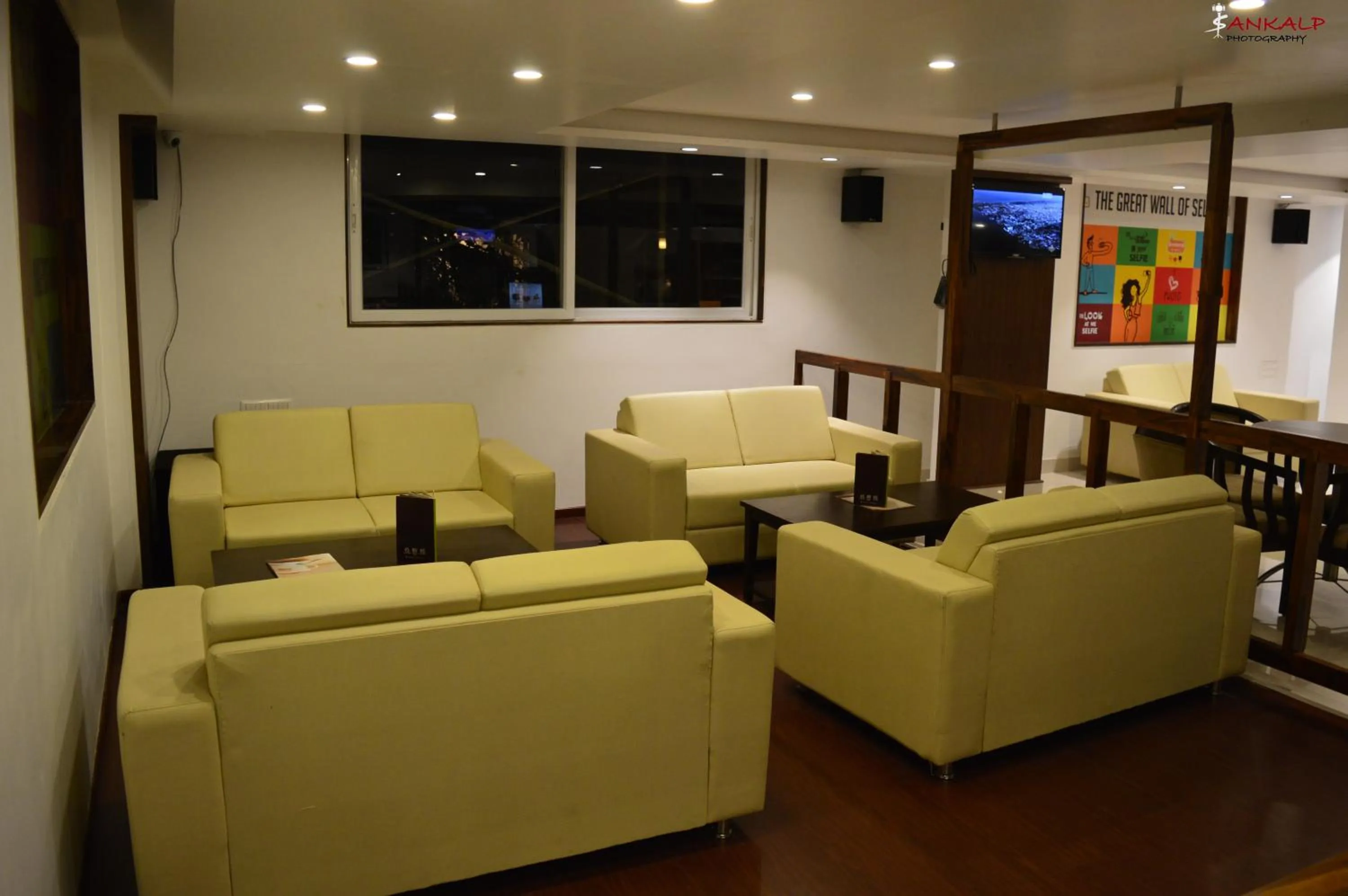 Restaurant/places to eat in Sepoy Grande Mysore