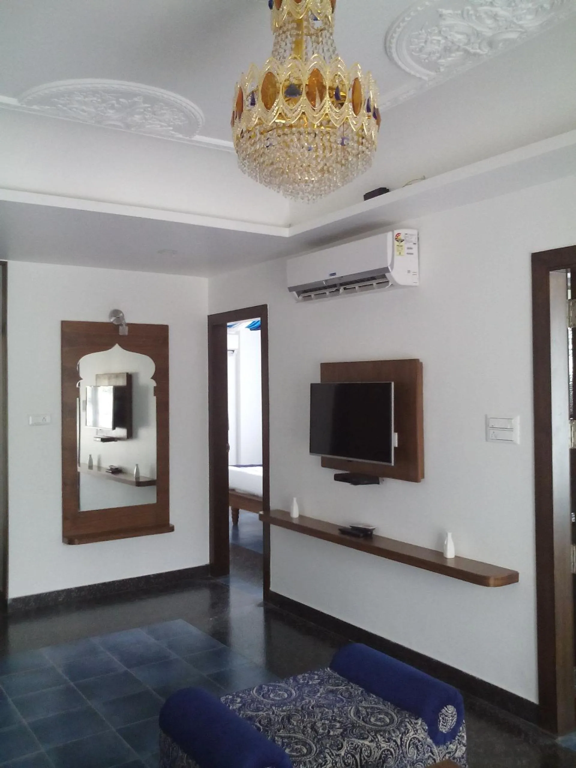 Library in Sepoy Grande Mysore