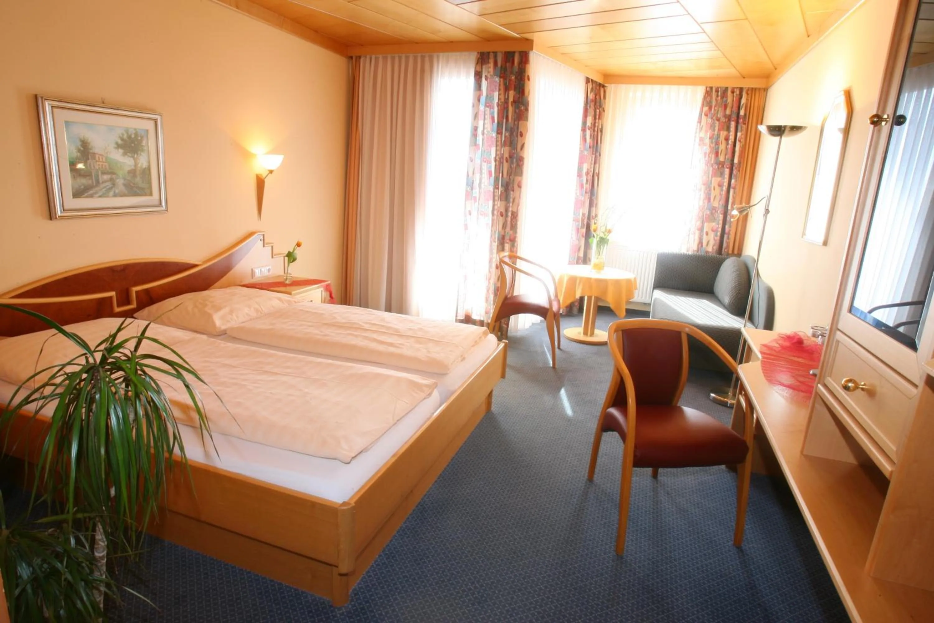 Single Room with Balcony in Hotel & Kurpension Weiss