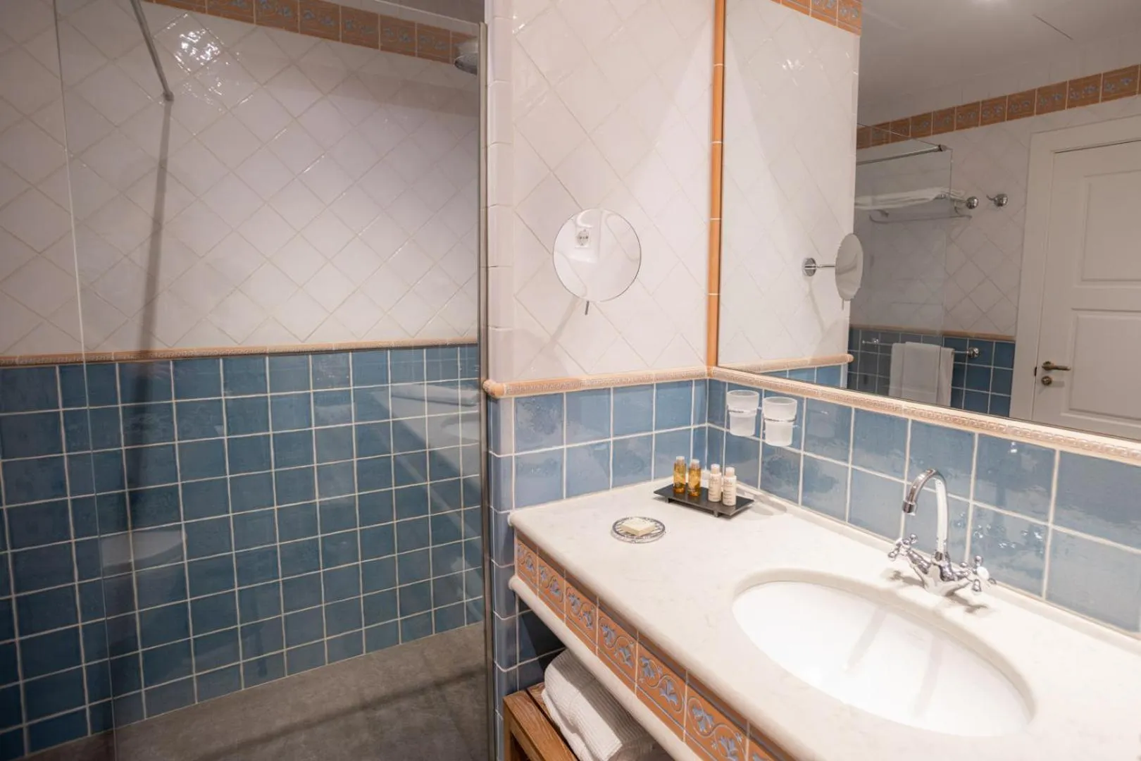 Bathroom in Hotel Mas de la Costa ****