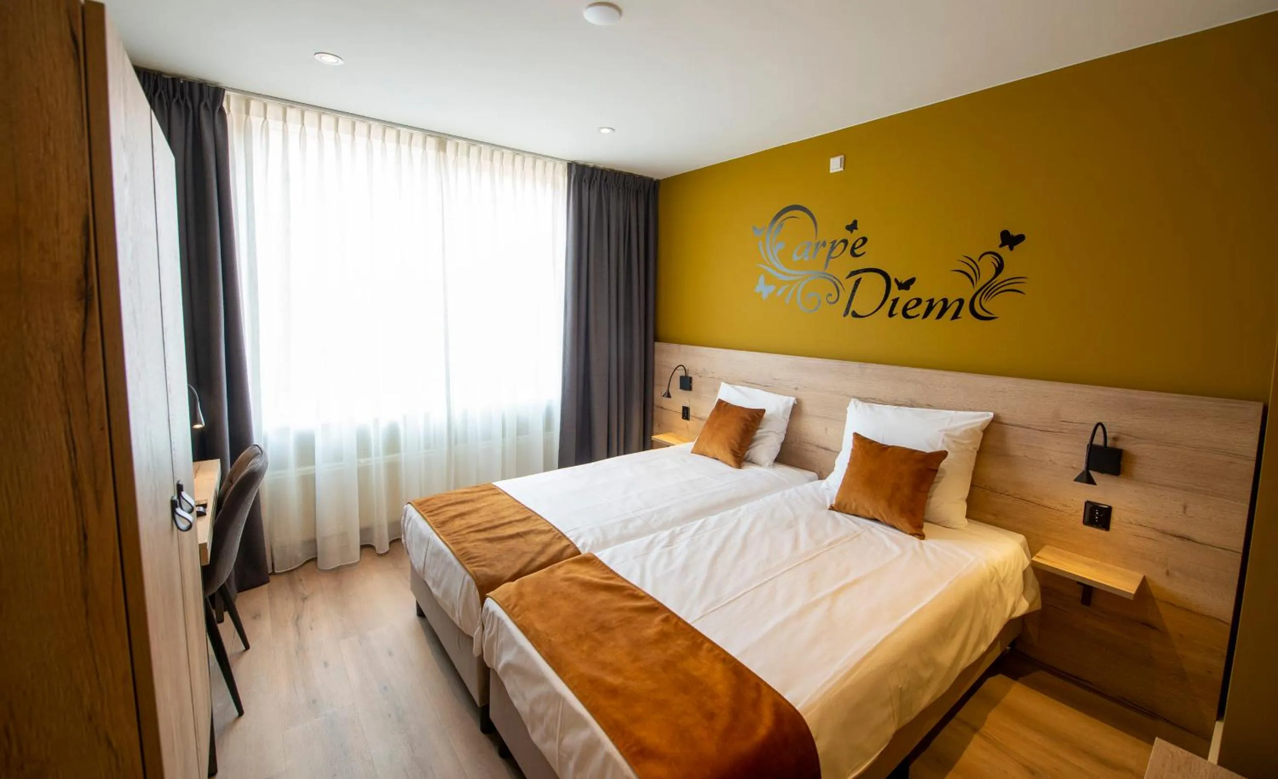 Toilet, Bed in Hotel Onder De Linden