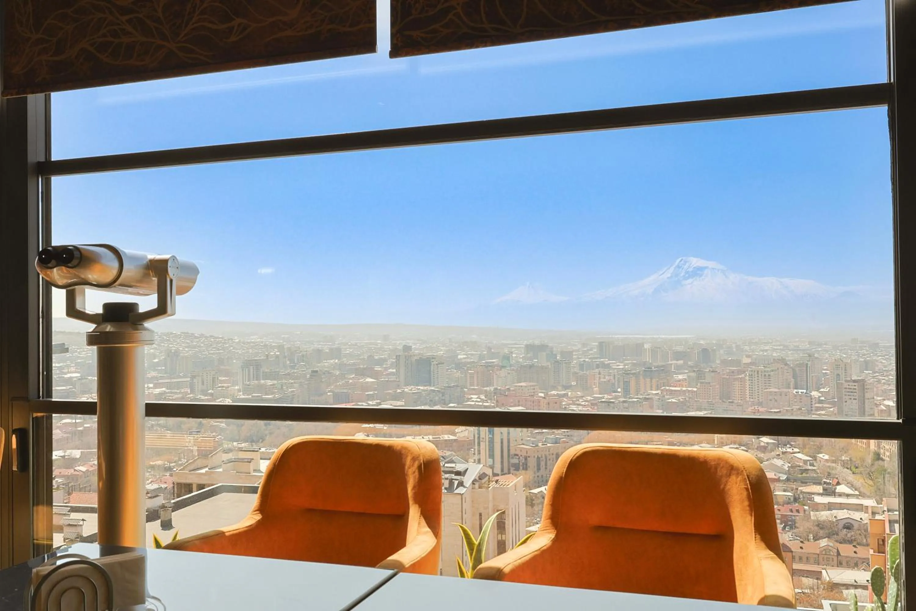 Restaurant/places to eat in Carat Hotel Yerevan