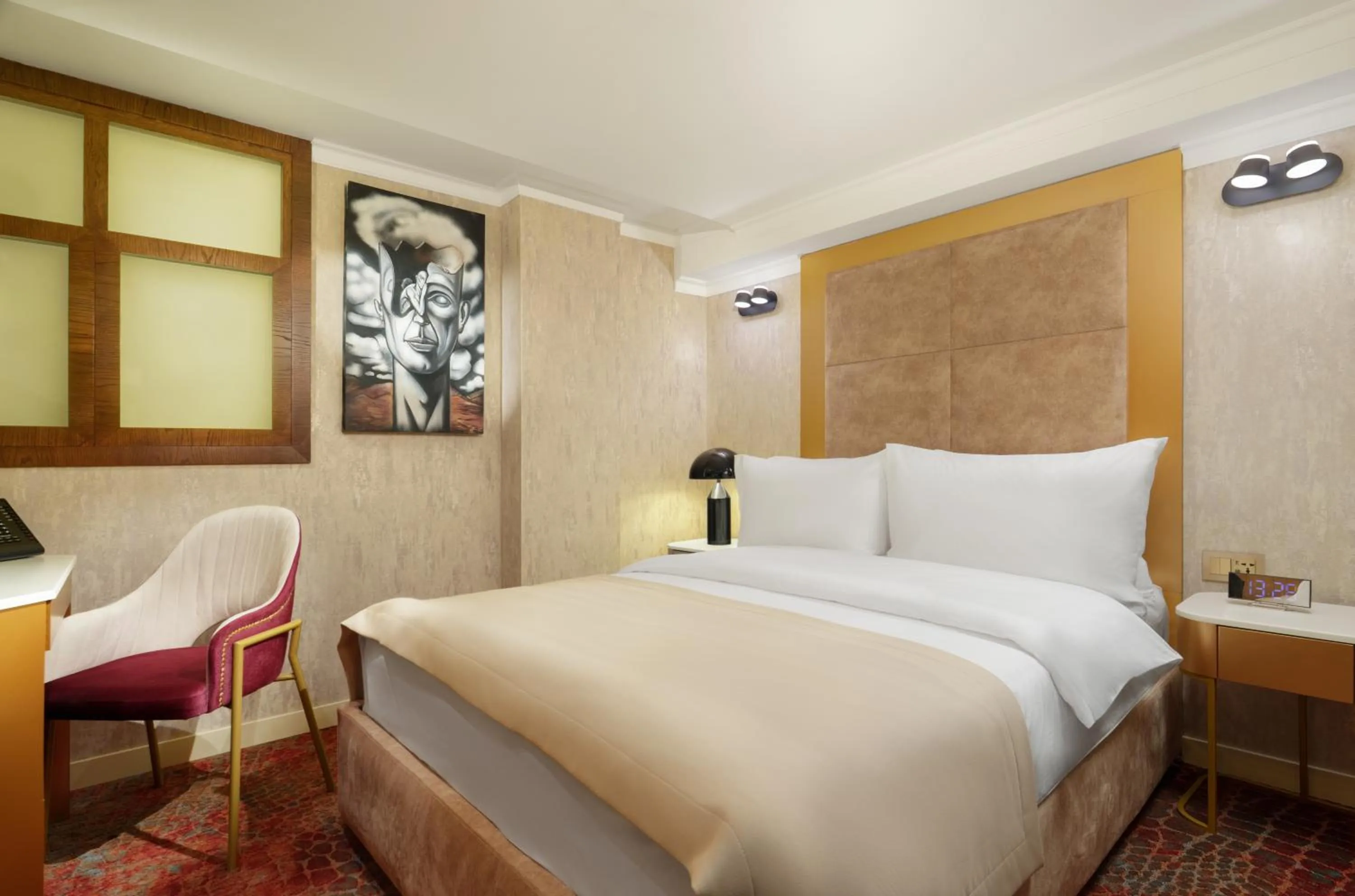 Bedroom, Bed in Carat Hotel Yerevan