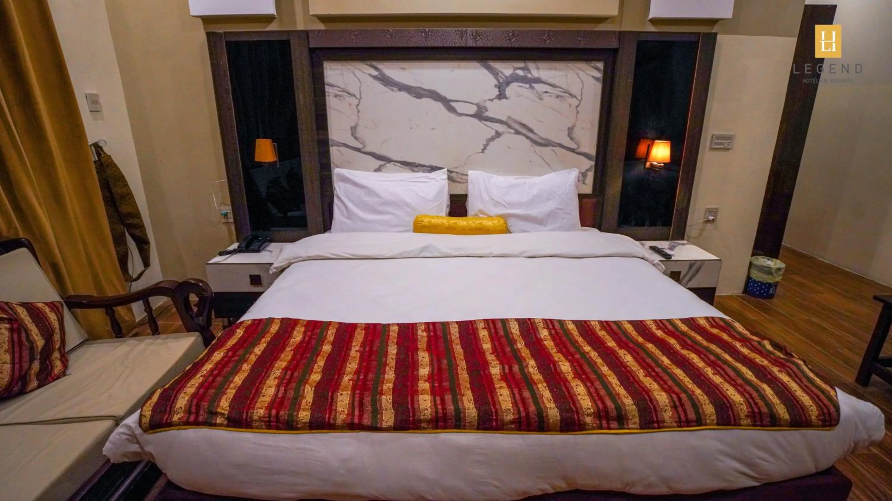 Bedroom, Bed in Legend Hotel Hunza