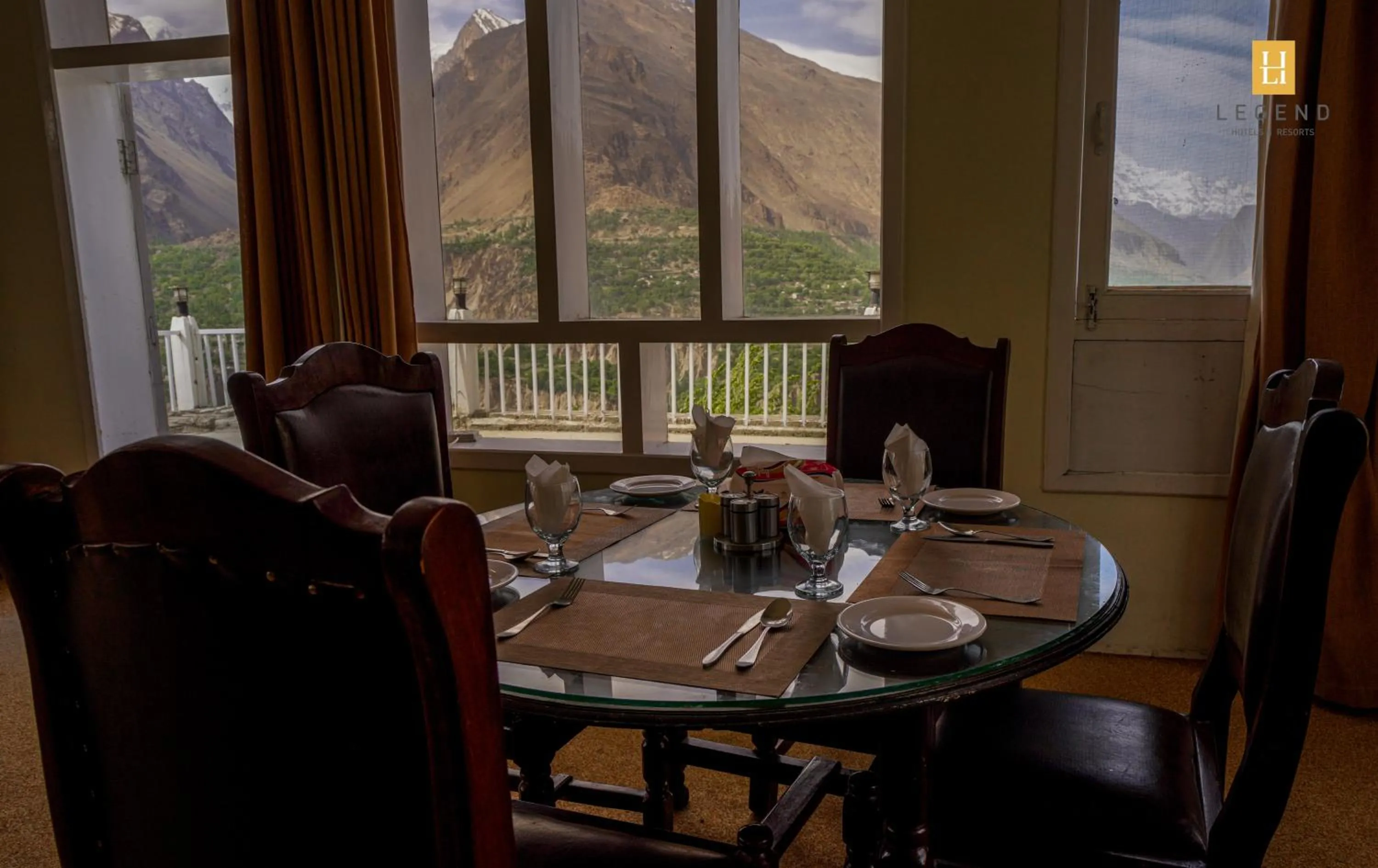 Restaurant/places to eat in Legend Hotel Hunza