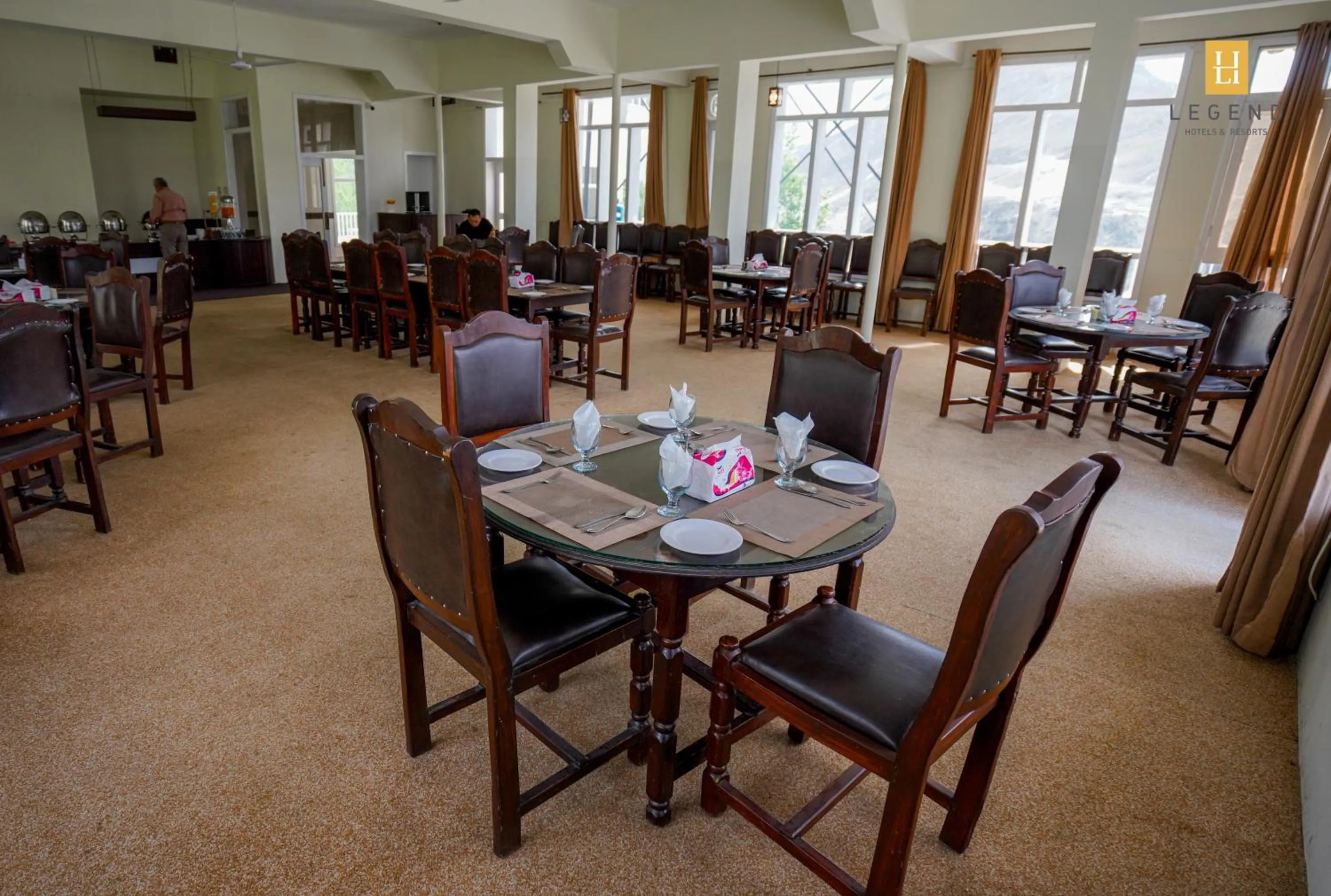 Restaurant/places to eat in Legend Hotel Hunza