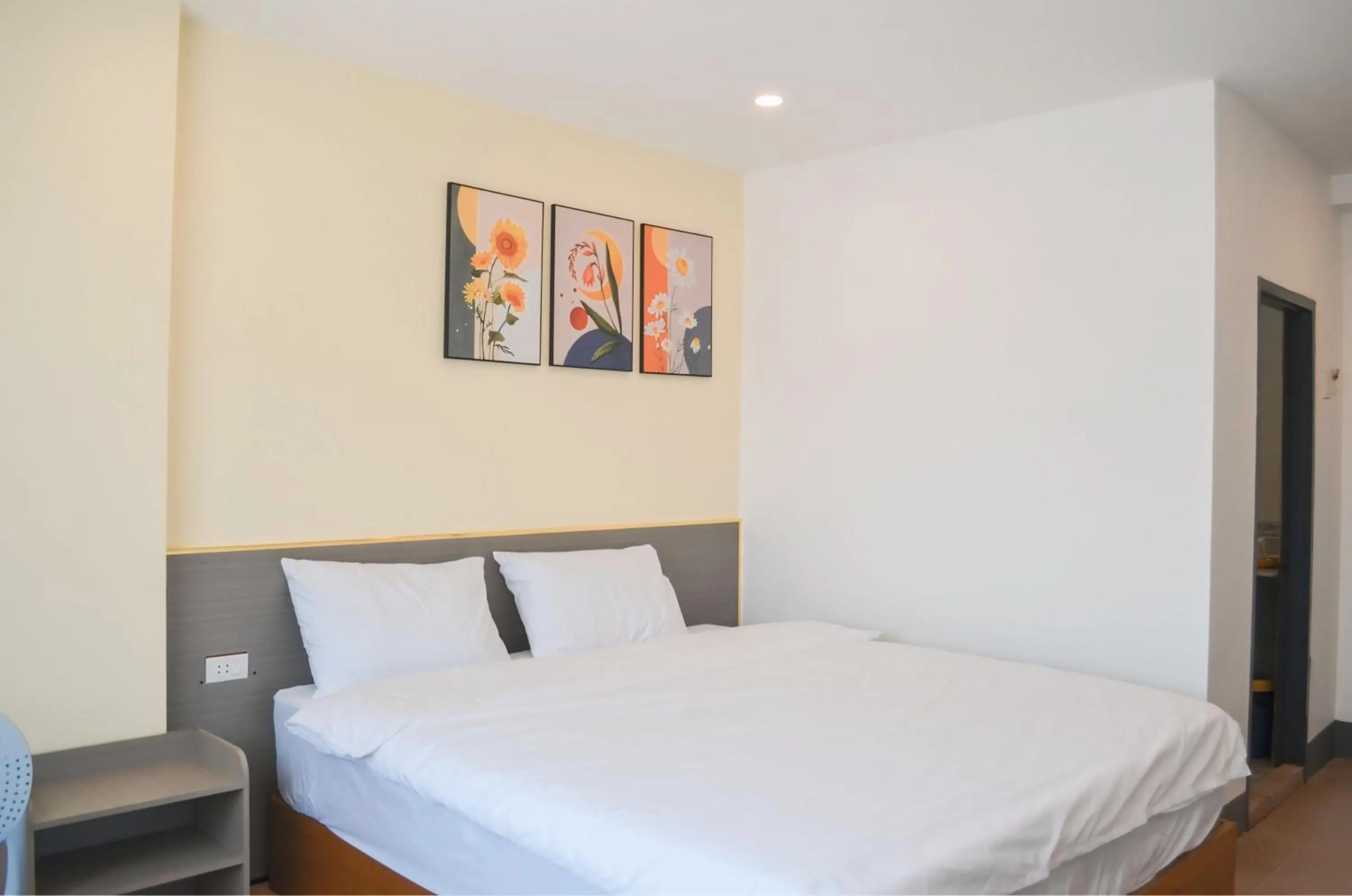 Double Room in Apollo Vientiane Hotel