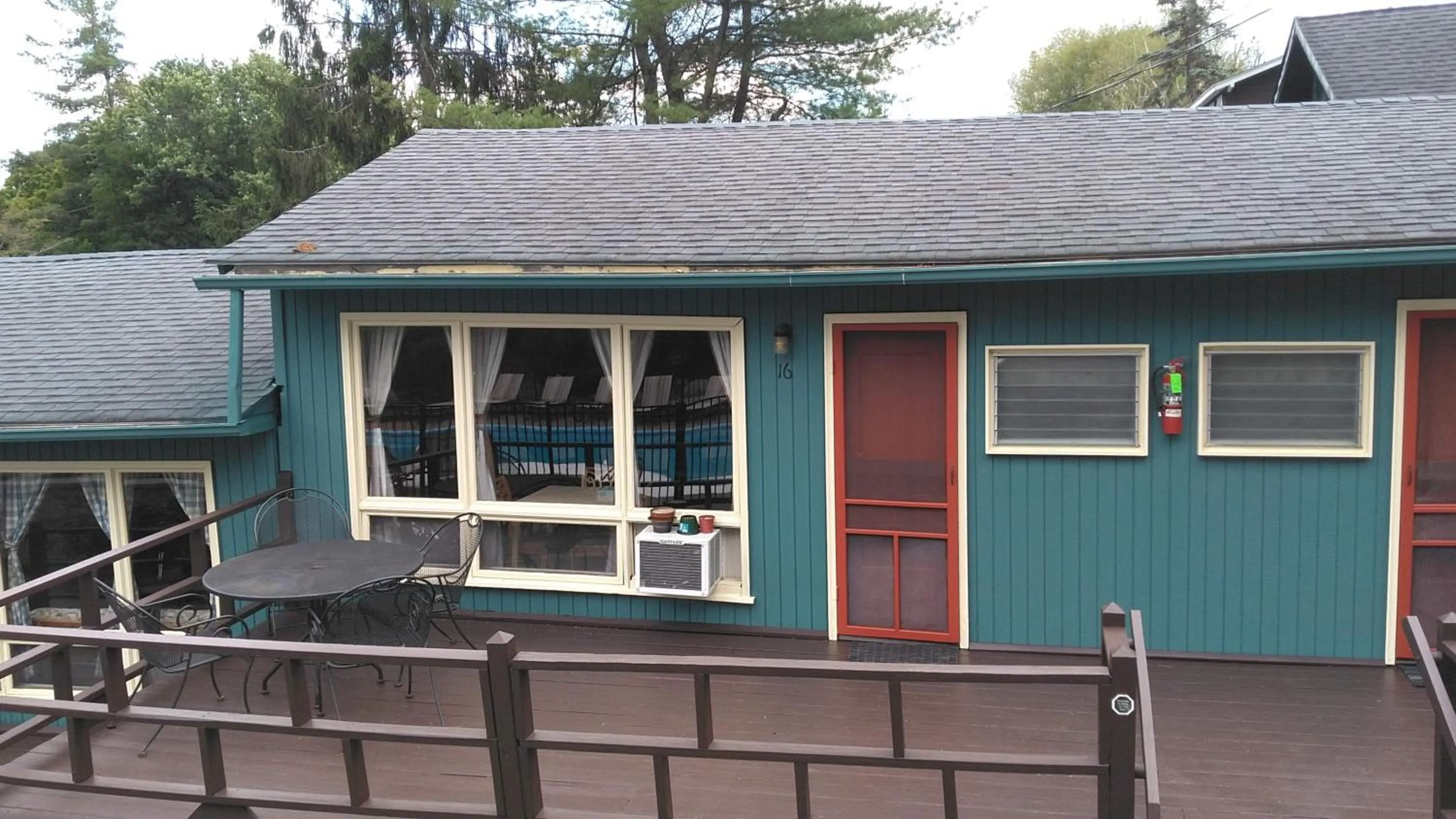 Cramers Point Lake Breeze