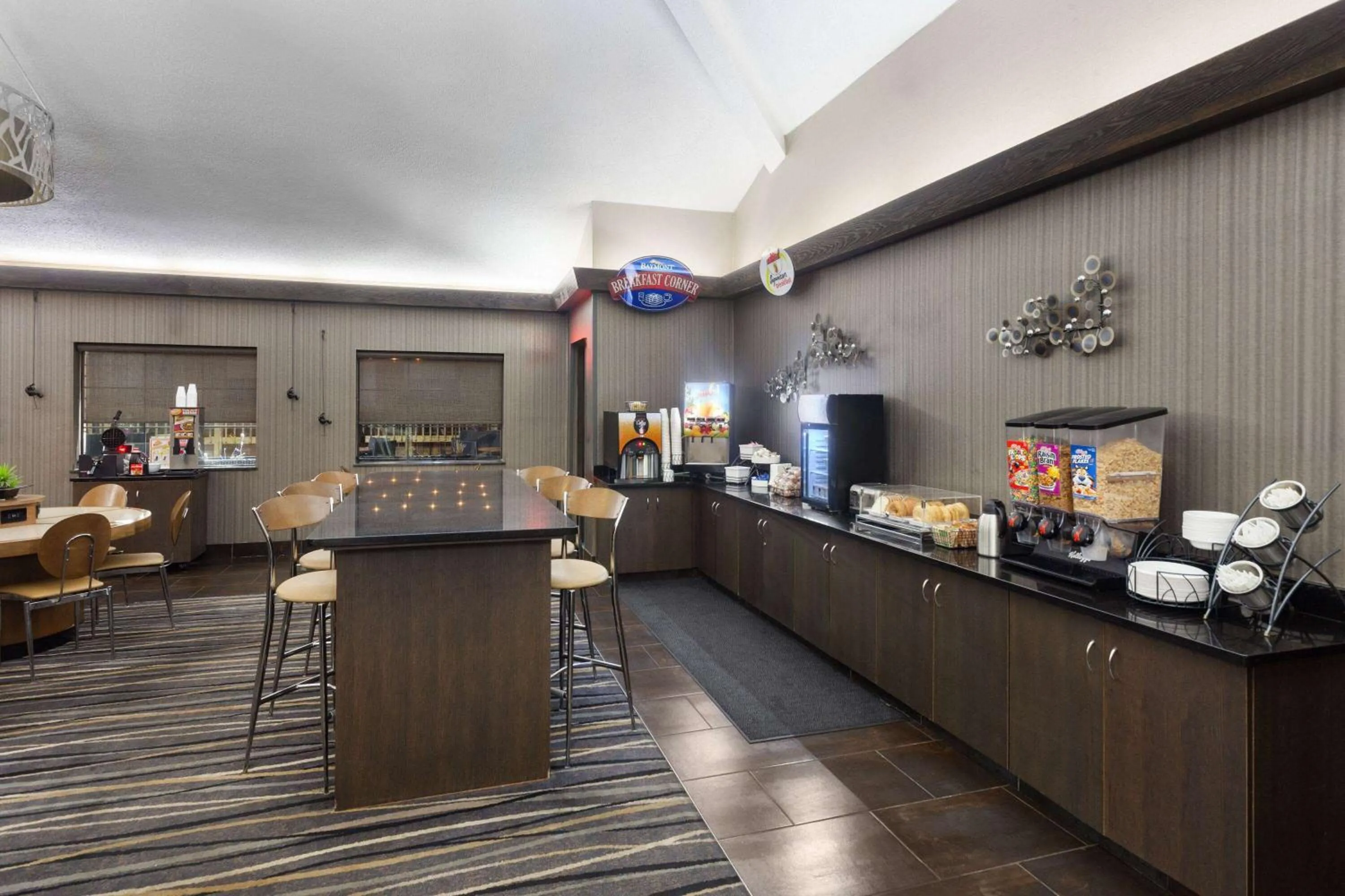 Breakfast in Super 8 by Wyndham Copley Akron