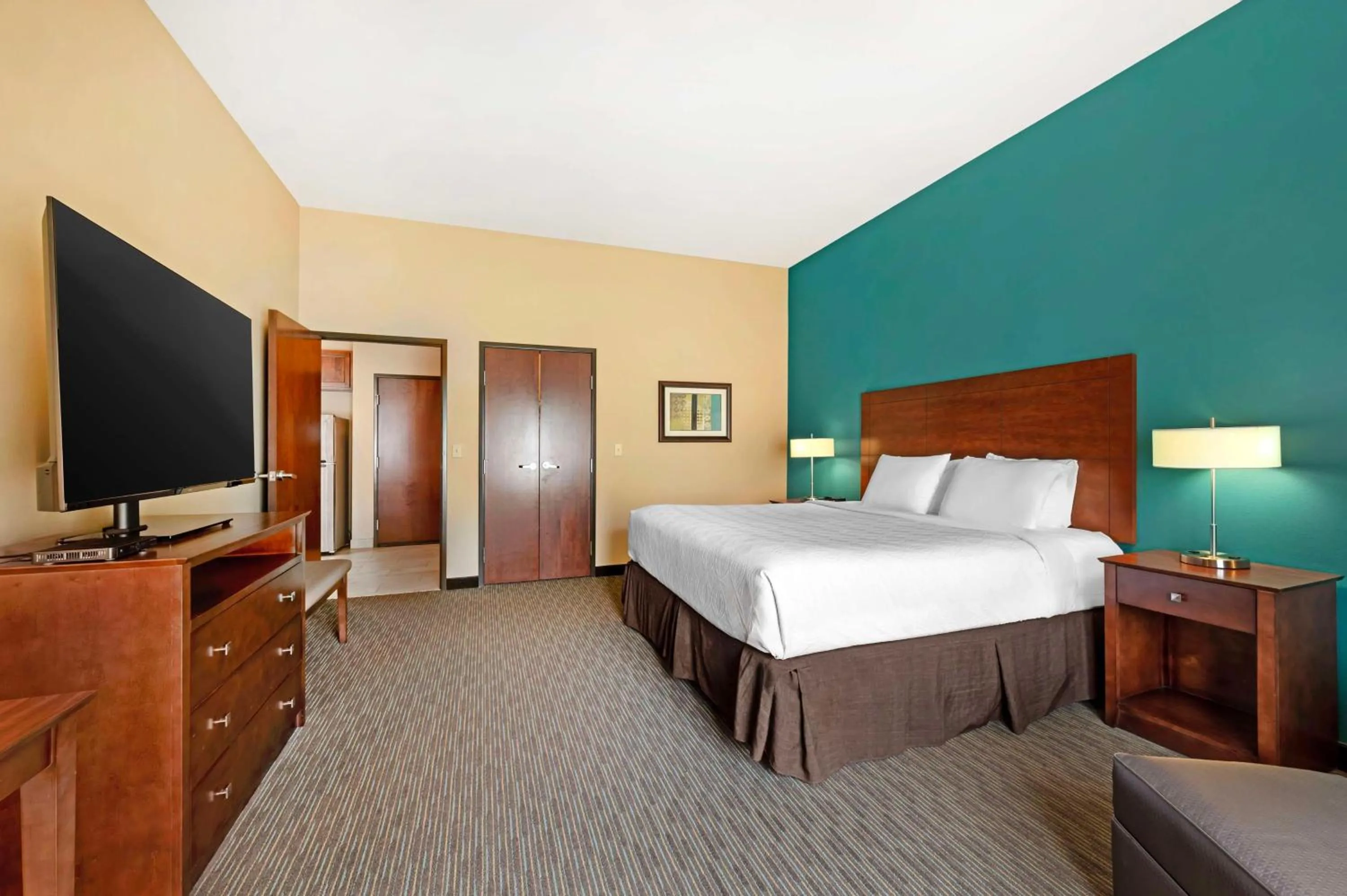 Bedroom, Bed in Best Western Plus French Lick