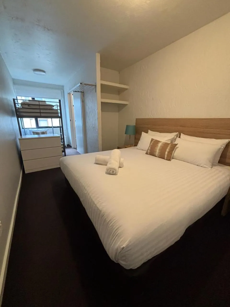 Bed in Silverski Rooms and Apartments