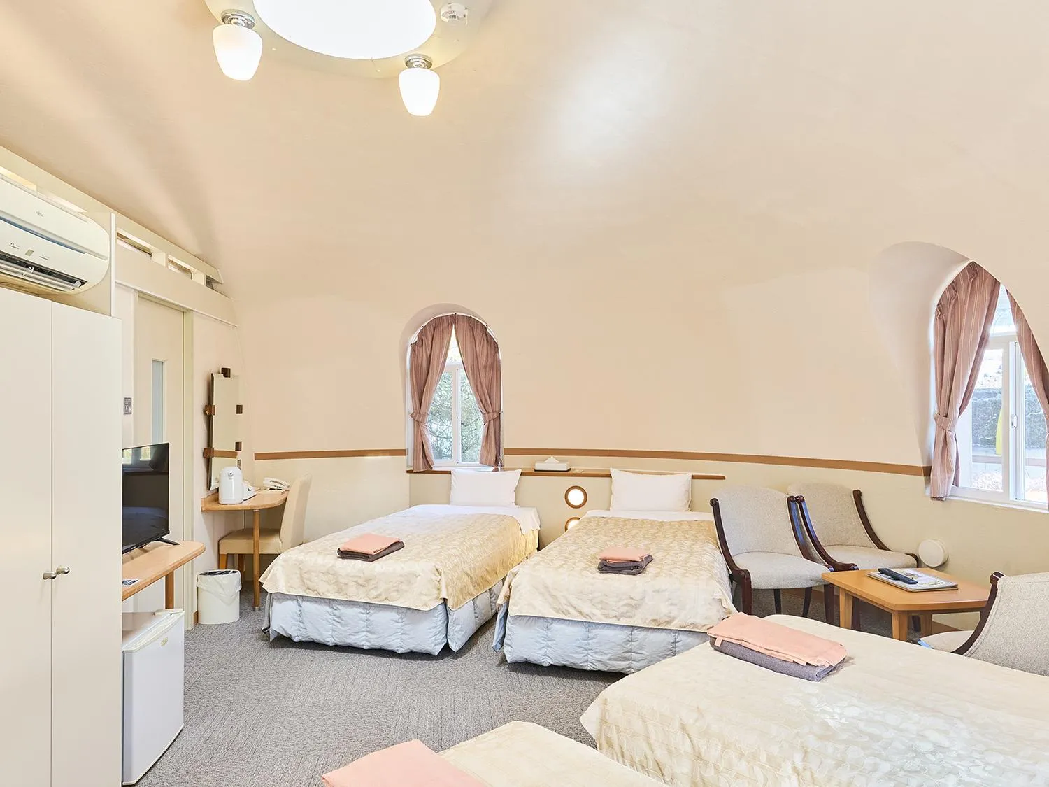 Photo of the whole room, Bed in Aso Farm Land