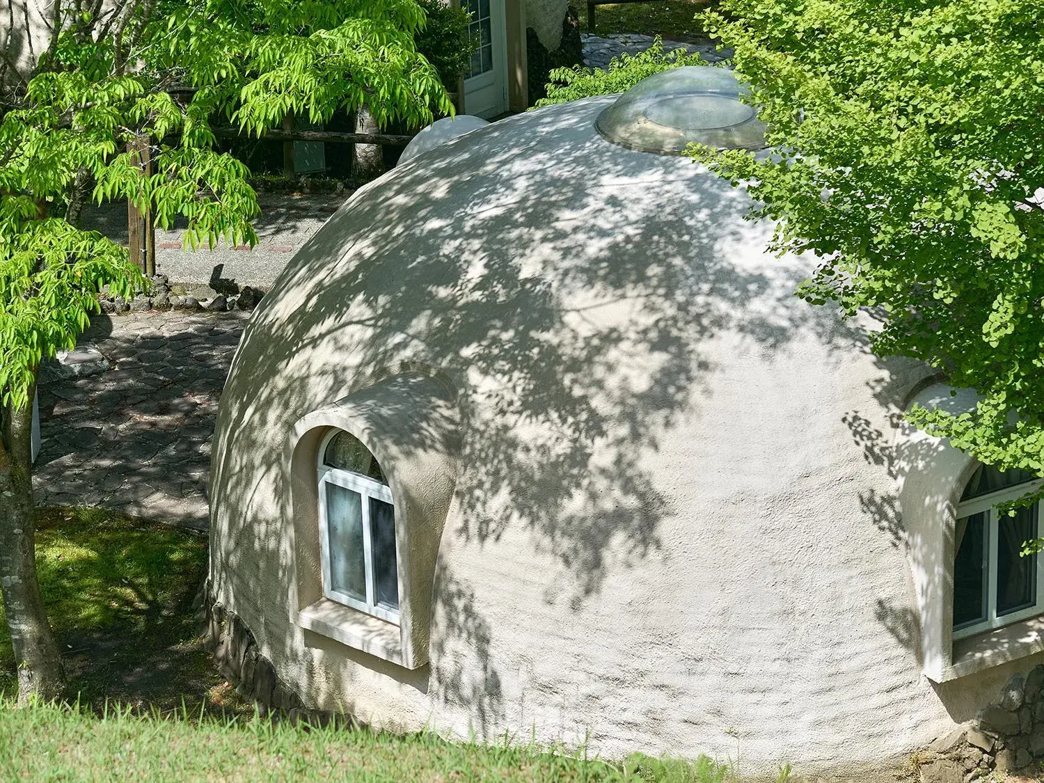 Property building in Aso Farm Land Property building in Aso Farm Land