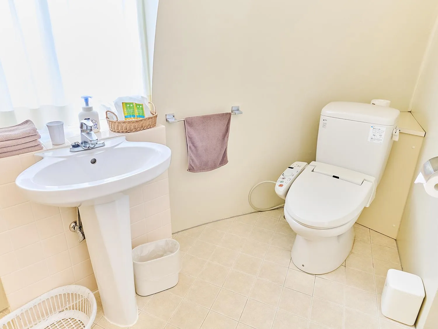 Toilet in Aso Farm Land