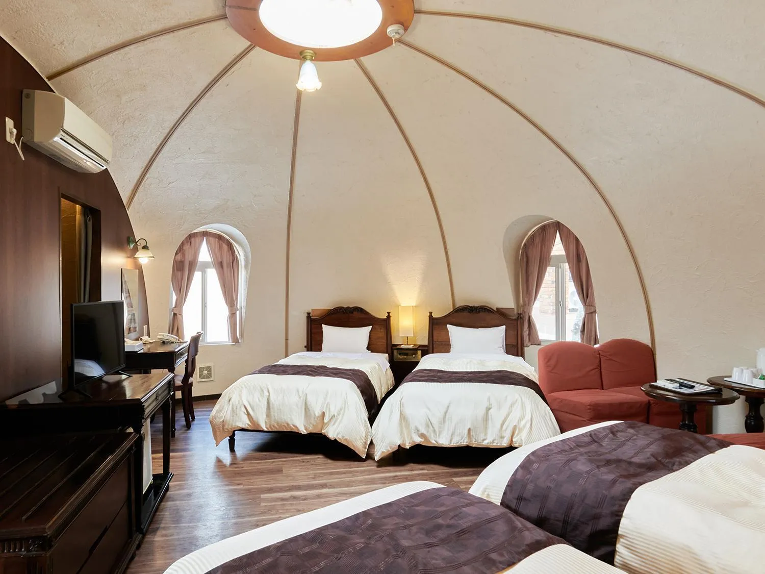 Photo of the whole room, Bed in Aso Farm Land