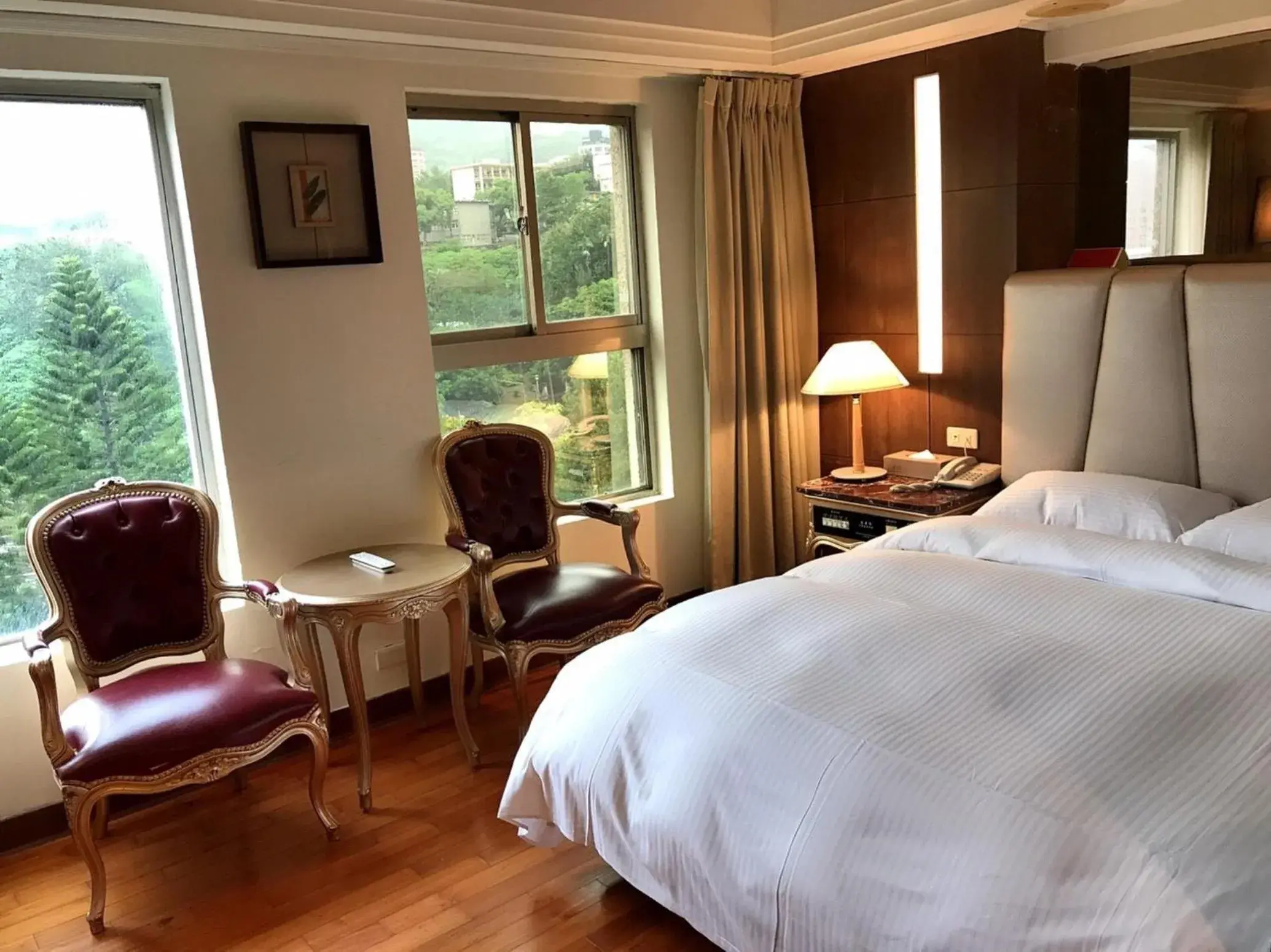 Coffee/tea facilities, Bed in JBG Hotspring Resort Hotel Coffee/tea facilities, Bed in JBG Hotspring Resort Hotel