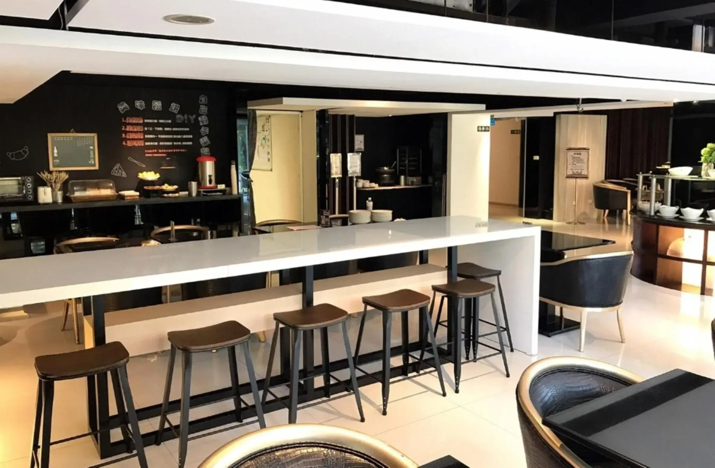 Restaurant/places to eat in JBG Hotspring Resort Hotel Restaurant/places to eat in JBG Hotspring Resort Hotel