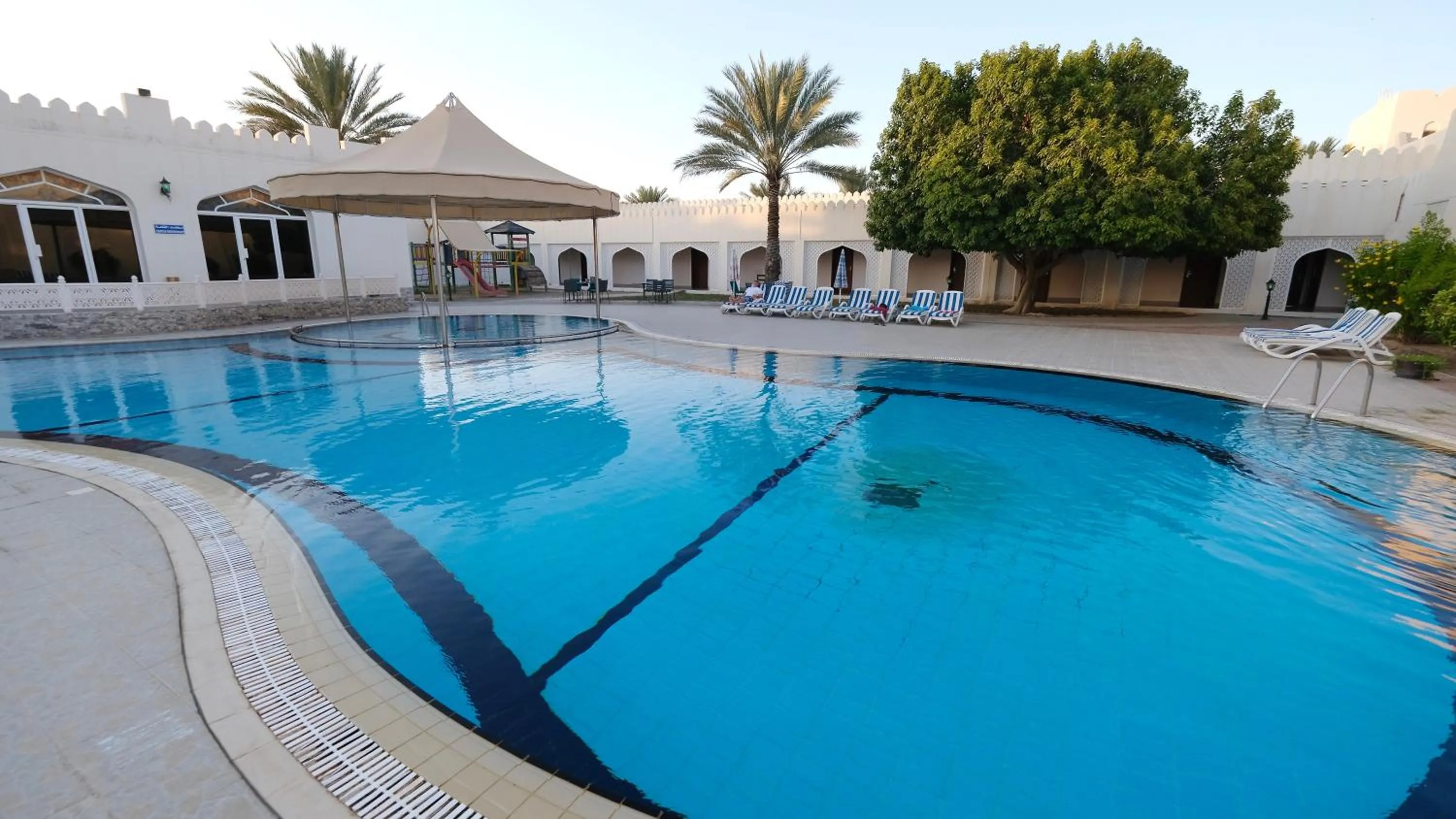 Swimming pool in Falaj Daris Hotel