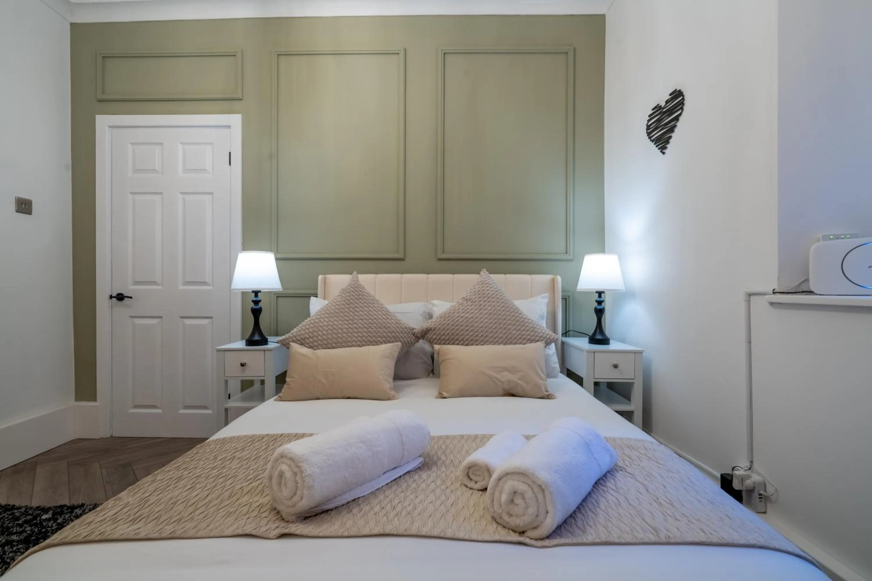 Bed in Swansea Waterfront View Windmill Terrace