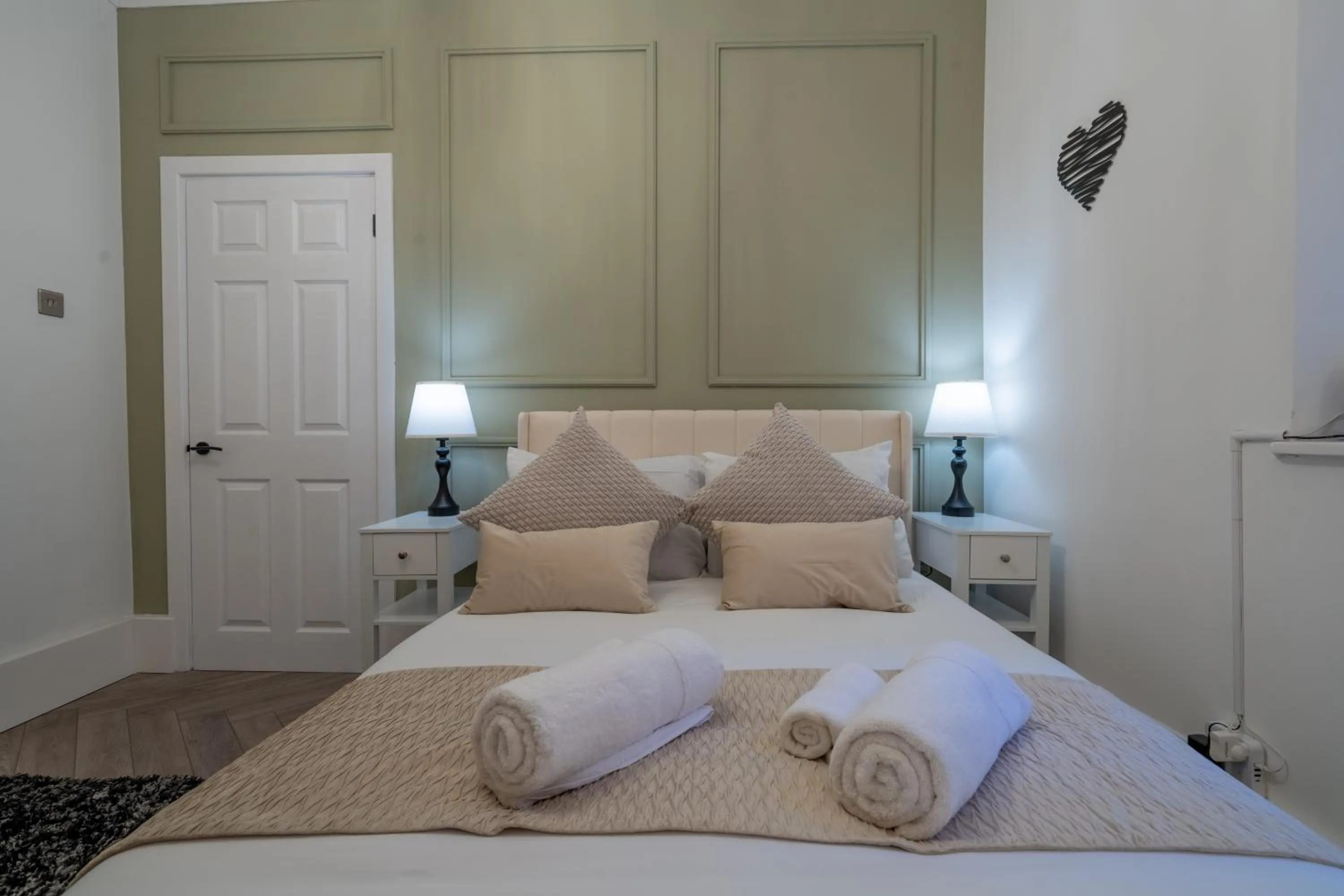 Bed in Swansea Waterfront View Windmill Terrace