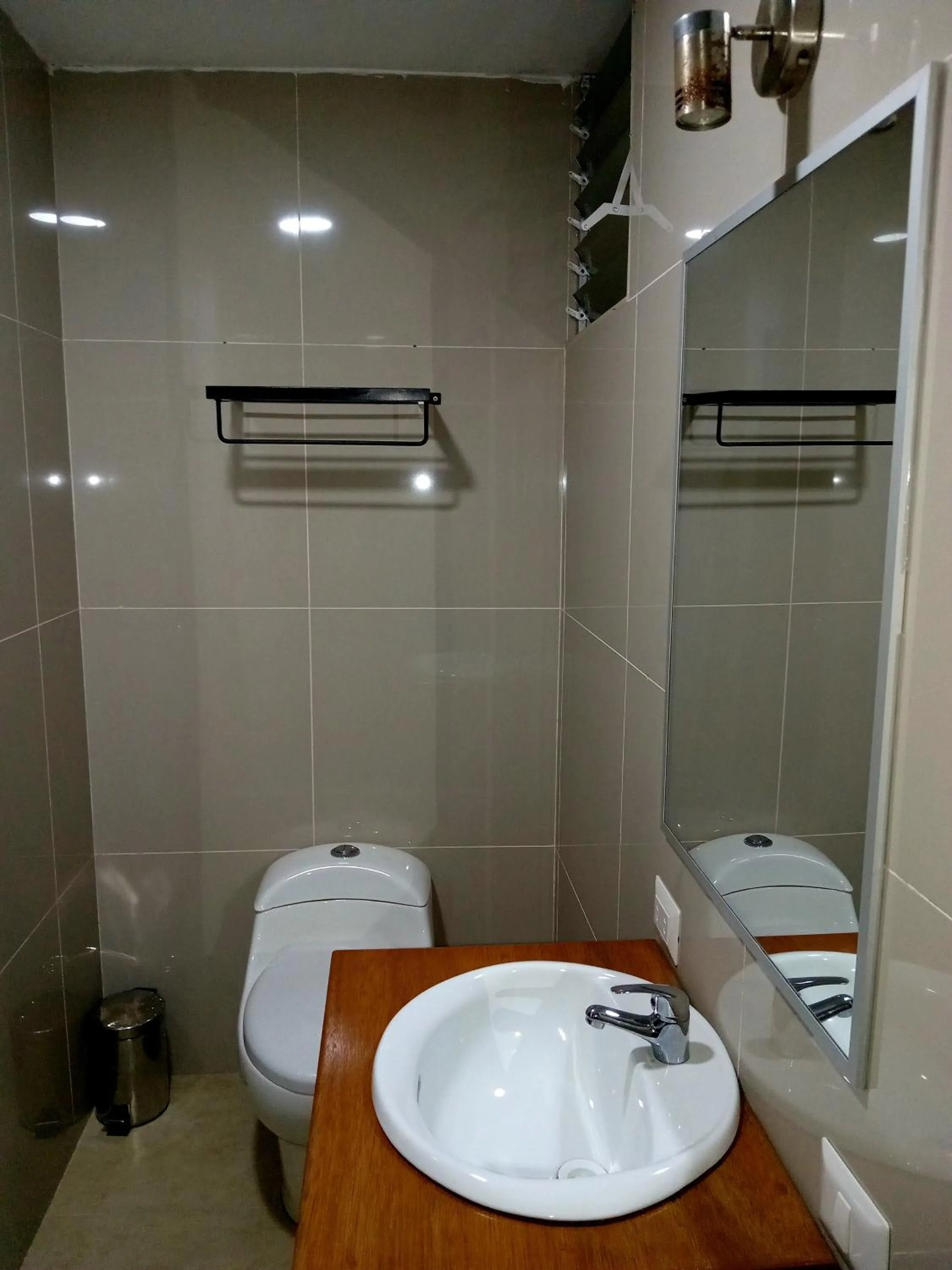 Bathroom in El Quetzal MachuPicchu