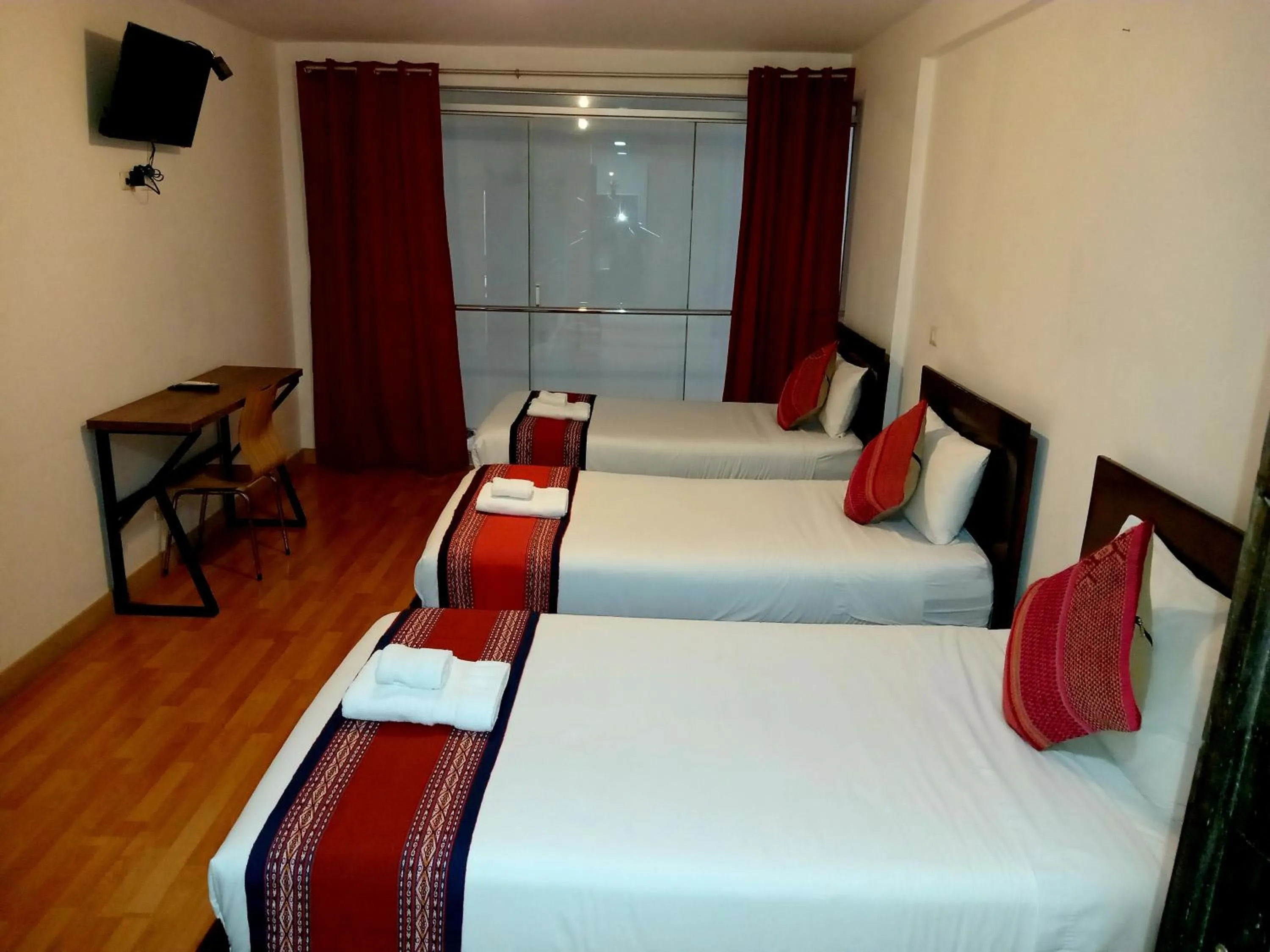 Bed in El Quetzal MachuPicchu