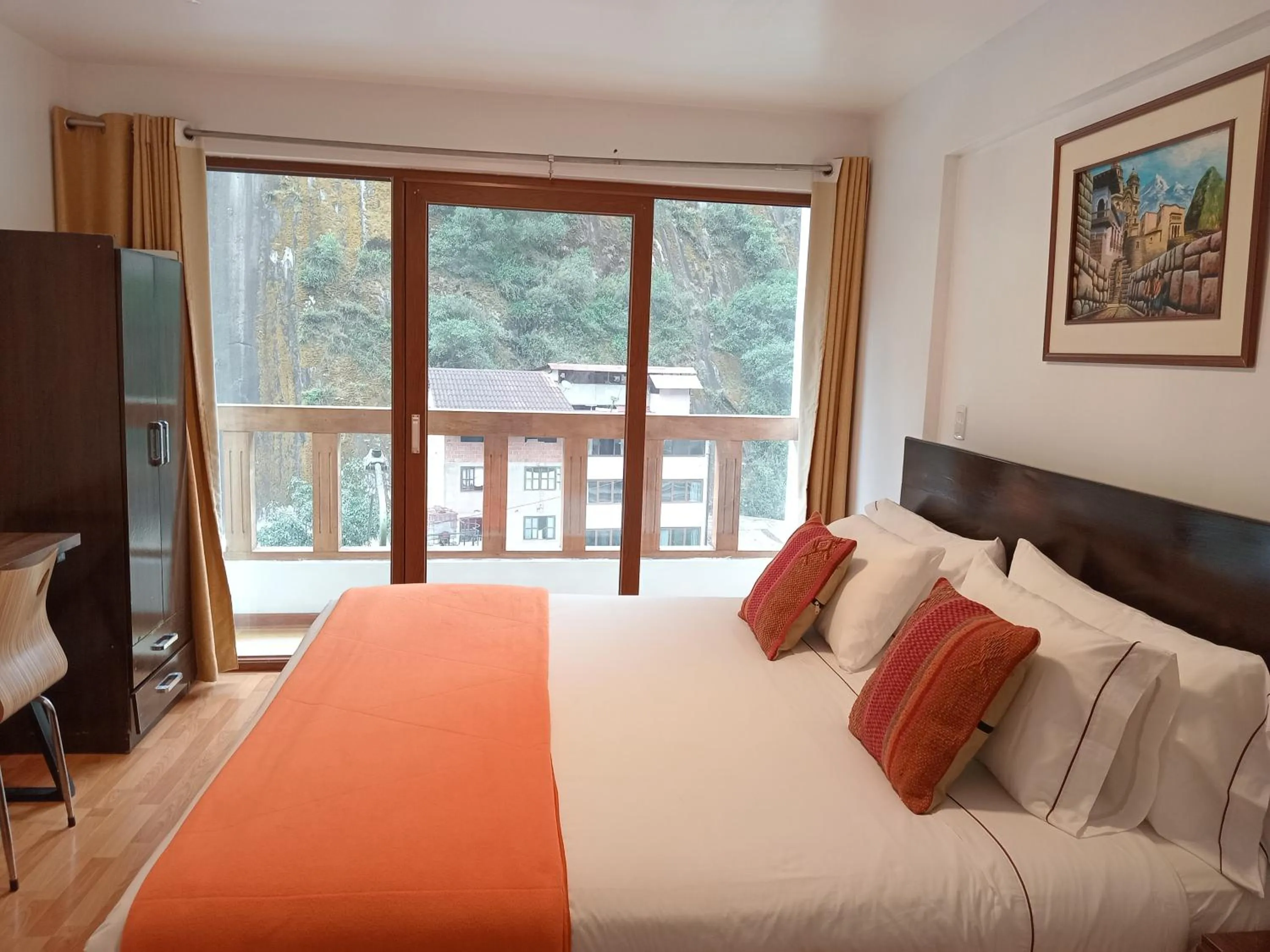 Bed in El Quetzal MachuPicchu