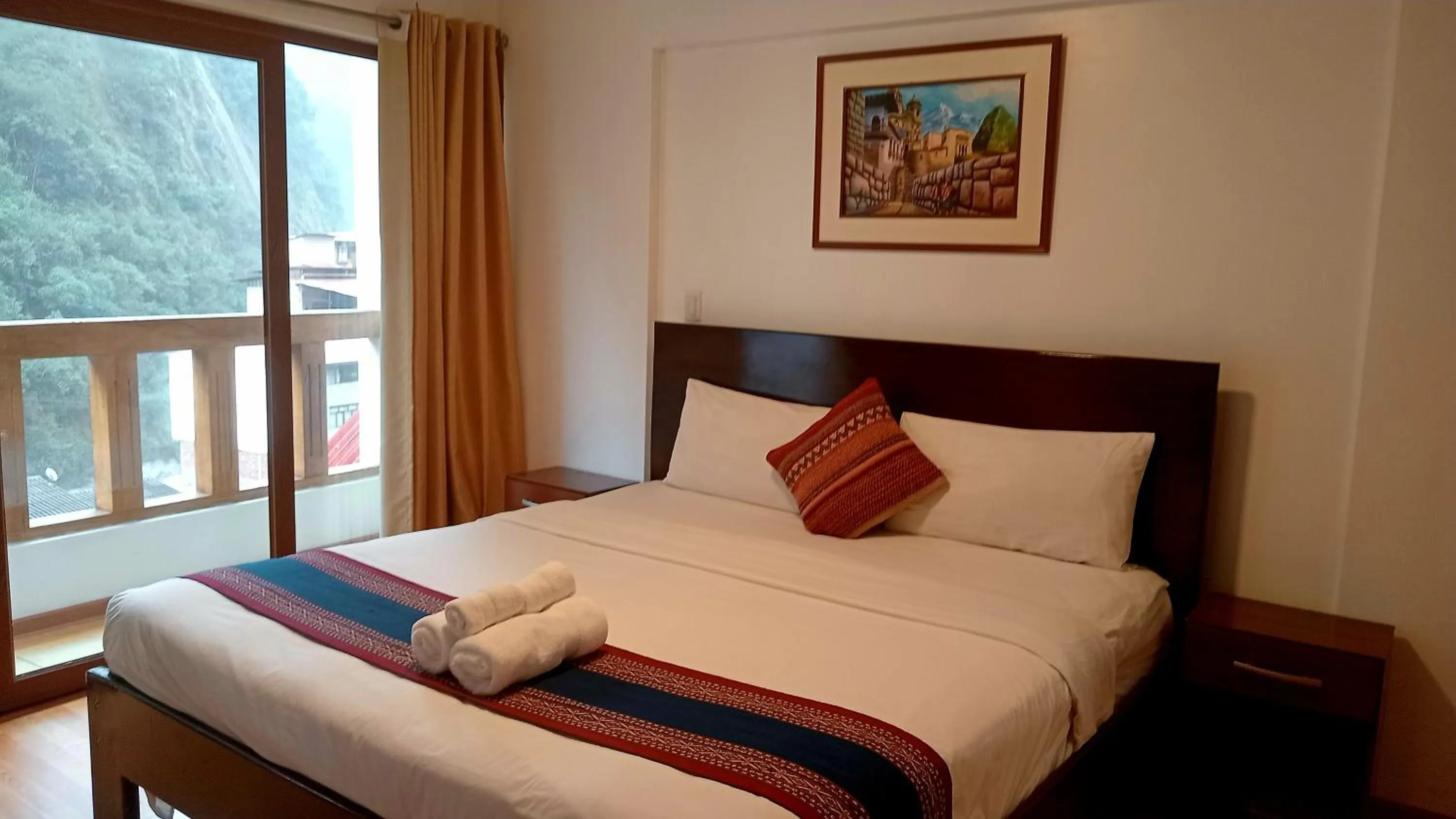 Bed in El Quetzal MachuPicchu