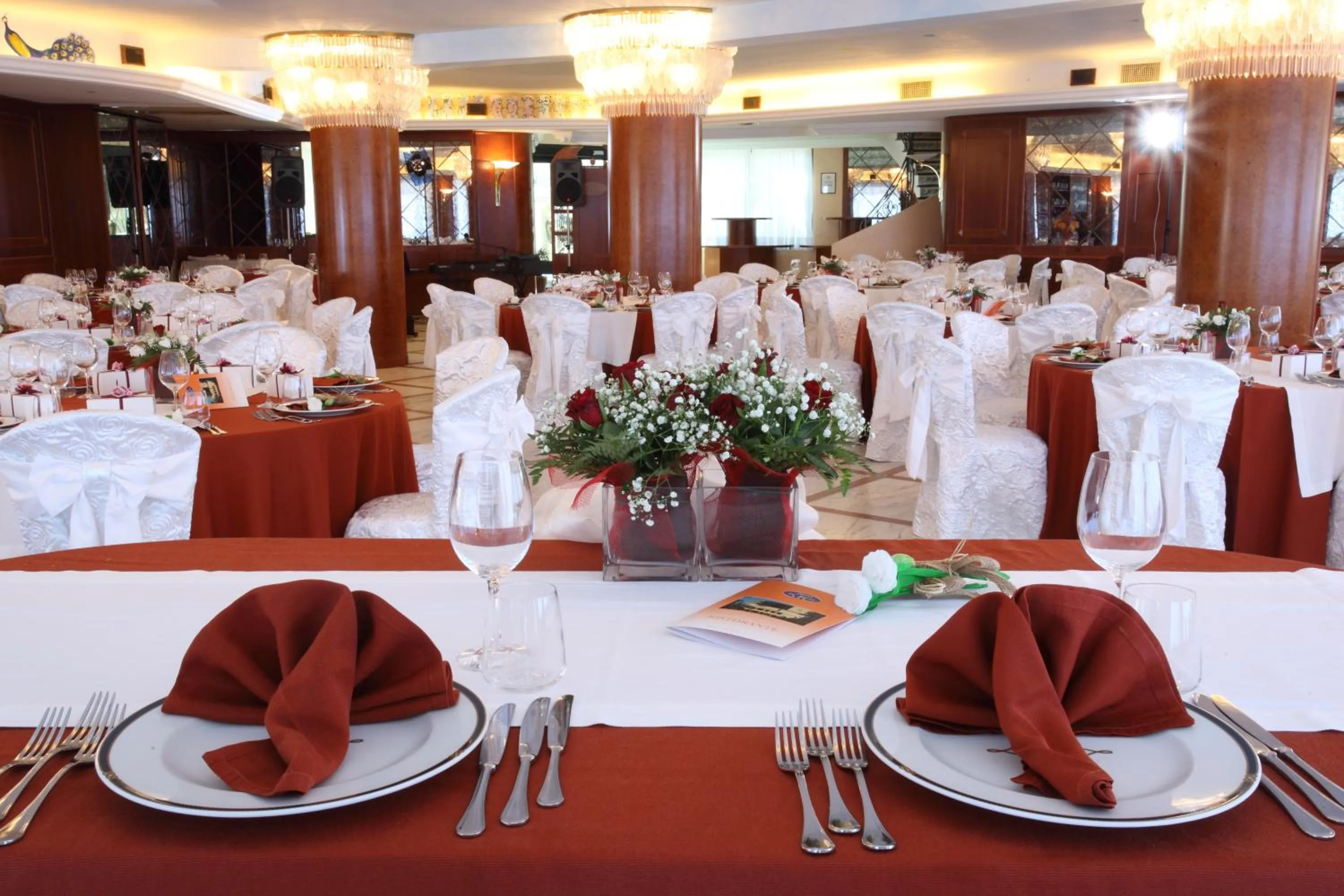 Restaurant/places to eat in Hotel Za Maria
